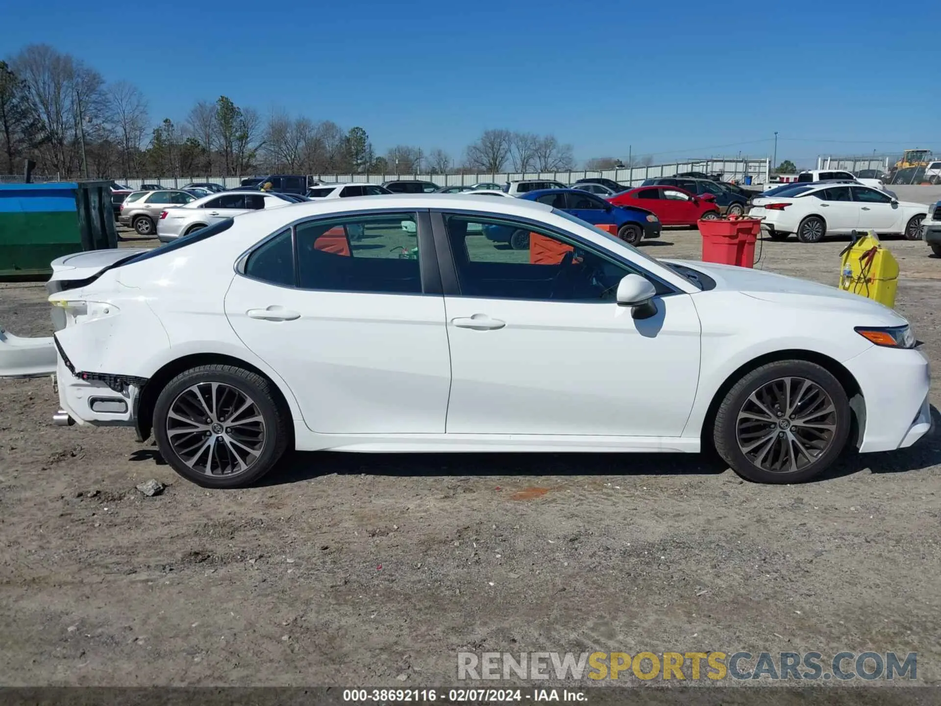14 fotografías del automóvil dañado 4T1B11HK6KU231770 TOYOTA CAMRY 2019