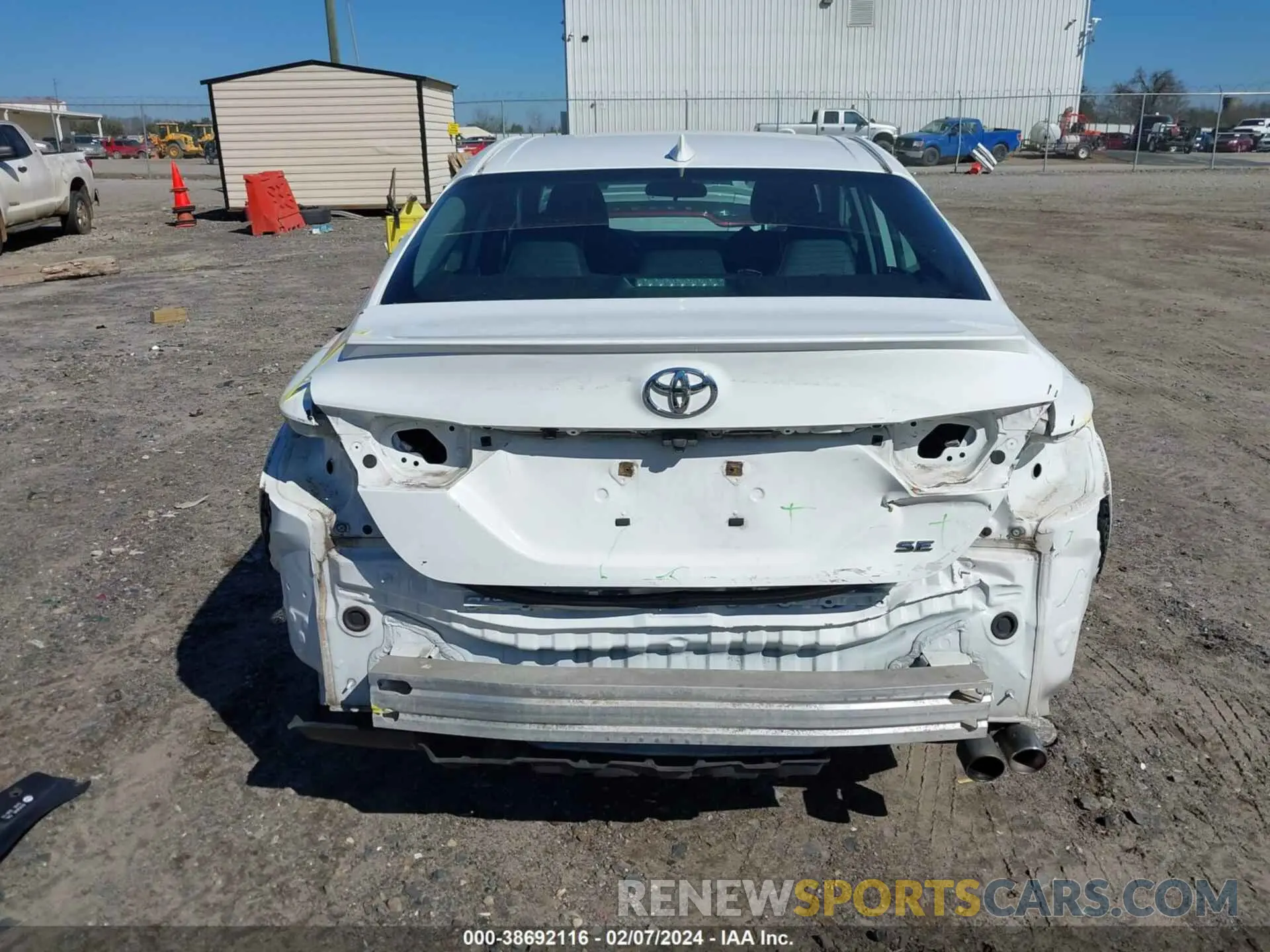 17 fotografías del automóvil dañado 4T1B11HK6KU231770 TOYOTA CAMRY 2019
