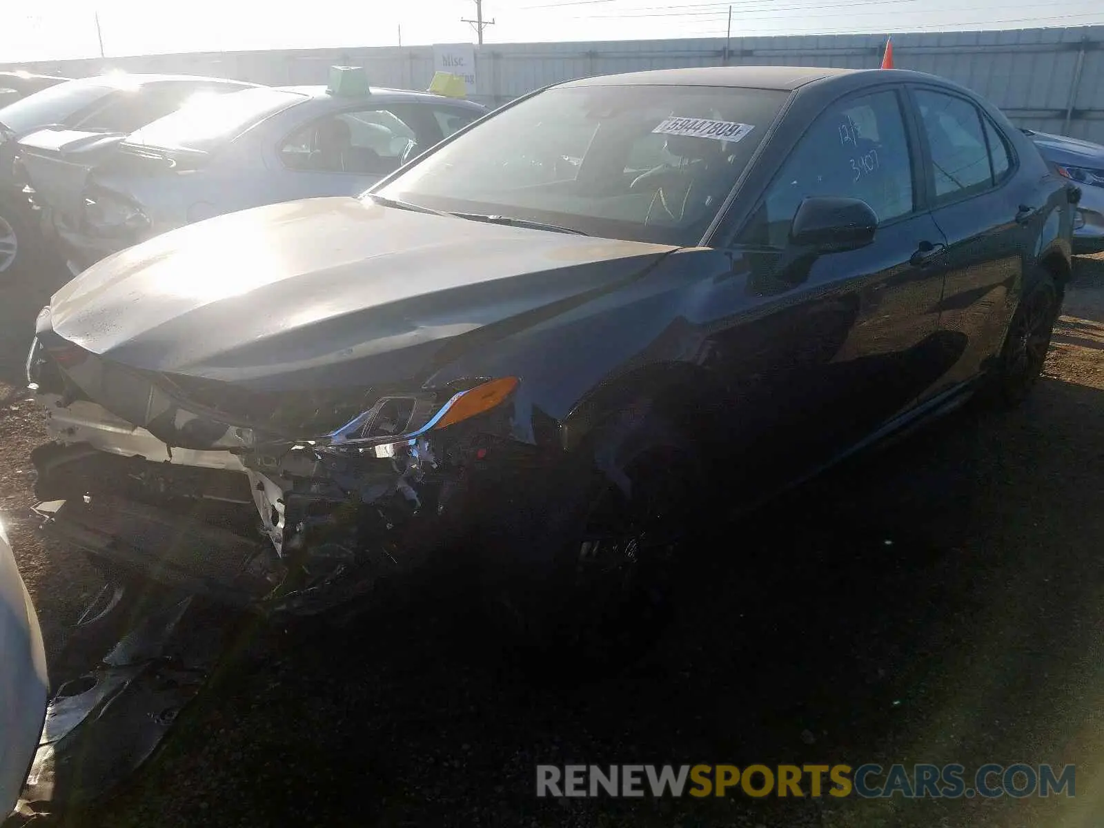 2 fotografías del automóvil dañado 4T1B11HK6KU235382 TOYOTA CAMRY 2019