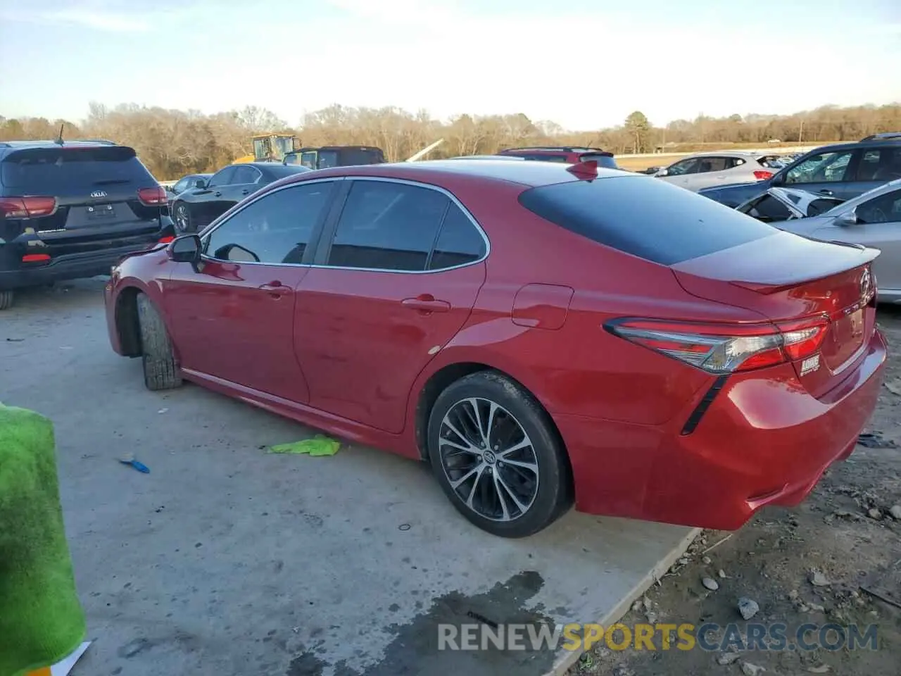 2 fotografías del automóvil dañado 4T1B11HK6KU239755 TOYOTA CAMRY 2019