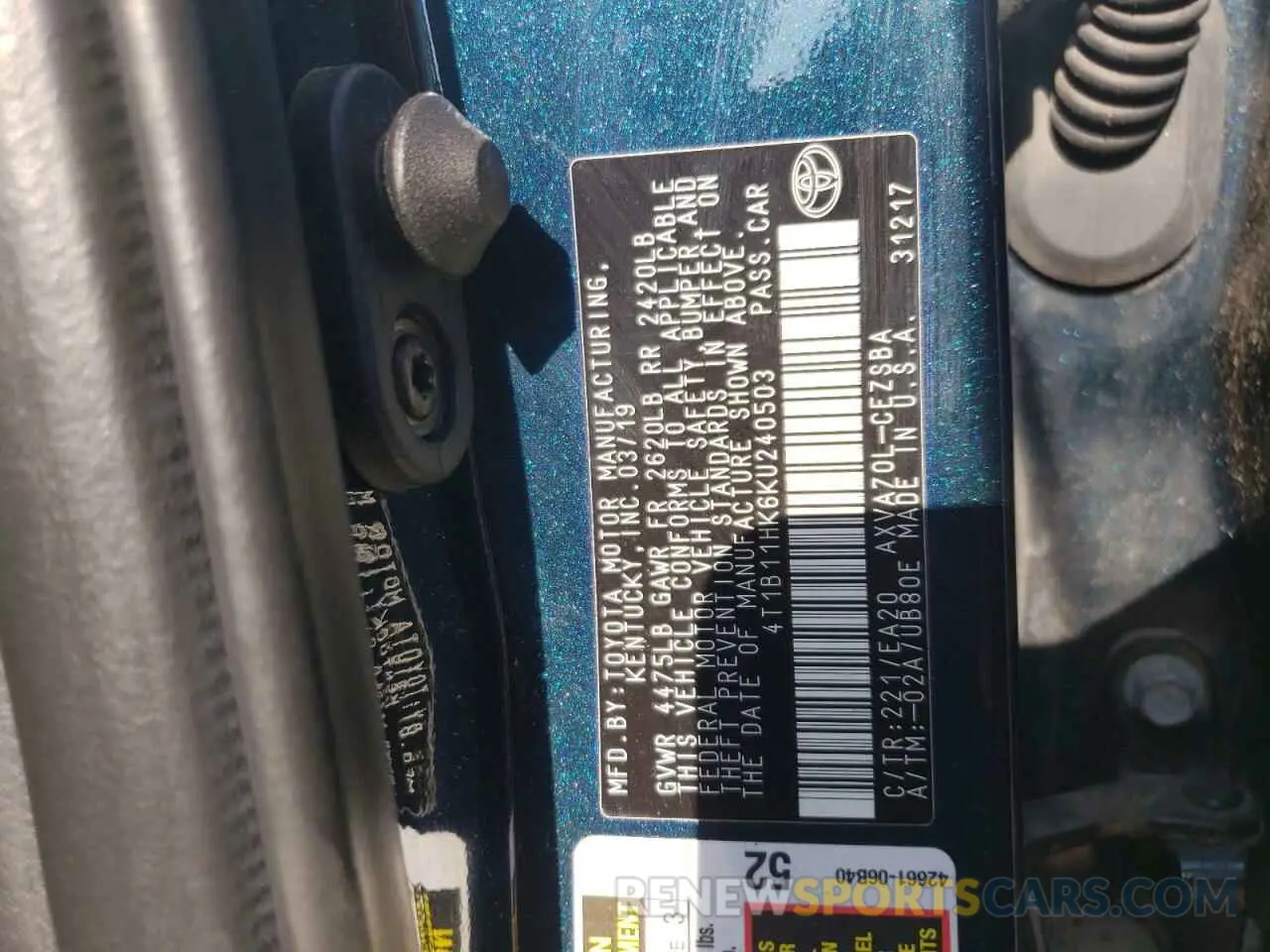 10 fotografías del automóvil dañado 4T1B11HK6KU240503 TOYOTA CAMRY 2019