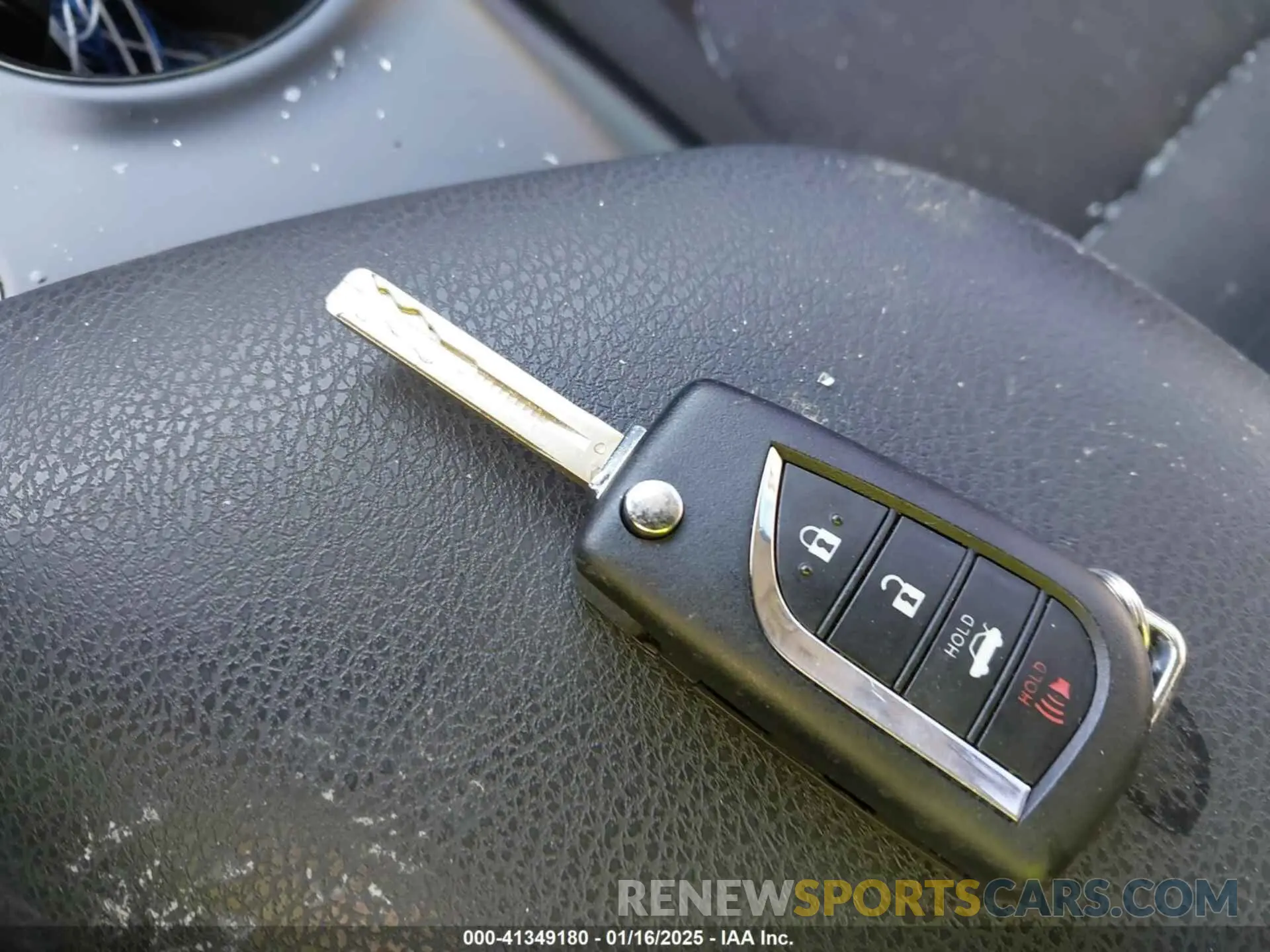 11 fotografías del automóvil dañado 4T1B11HK6KU247578 TOYOTA CAMRY 2019