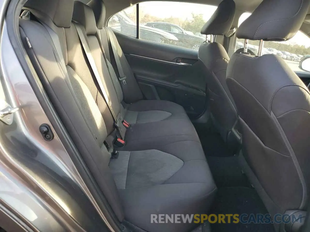 10 fotografías del automóvil dañado 4T1B11HK6KU253994 TOYOTA CAMRY 2019