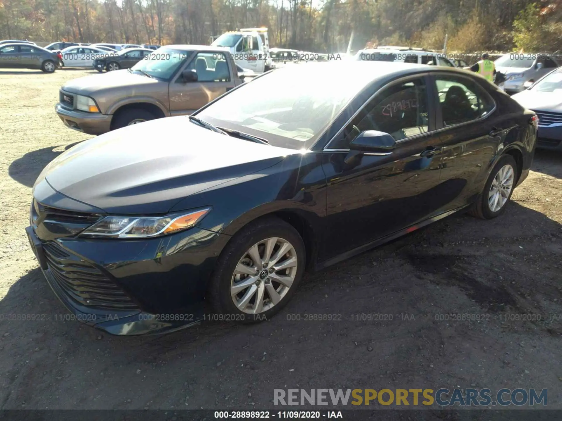 2 fotografías del automóvil dañado 4T1B11HK6KU272058 TOYOTA CAMRY 2019