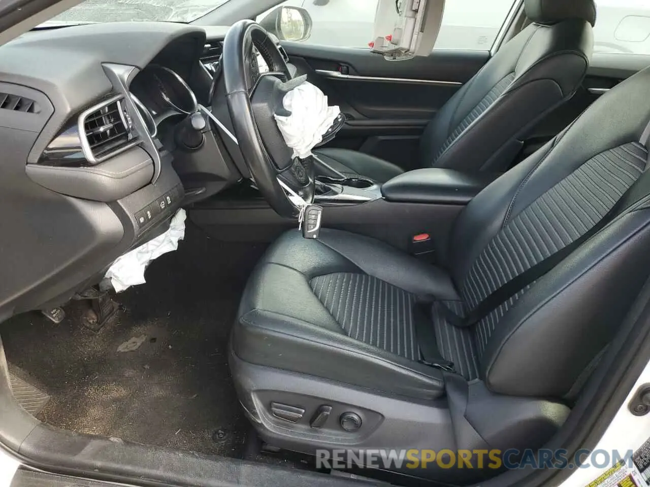 7 fotografías del automóvil dañado 4T1B11HK6KU274084 TOYOTA CAMRY 2019