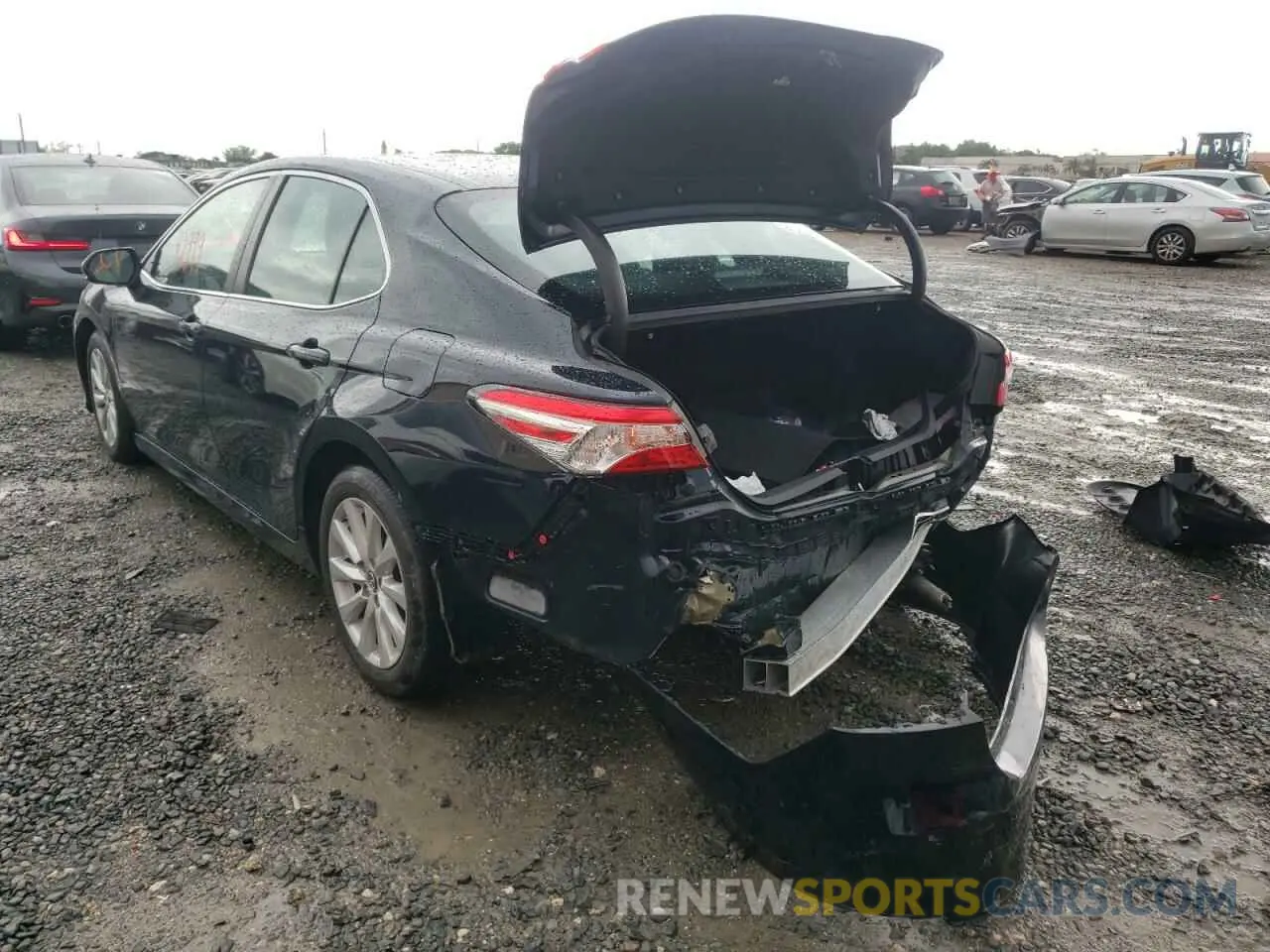3 fotografías del automóvil dañado 4T1B11HK6KU281097 TOYOTA CAMRY 2019