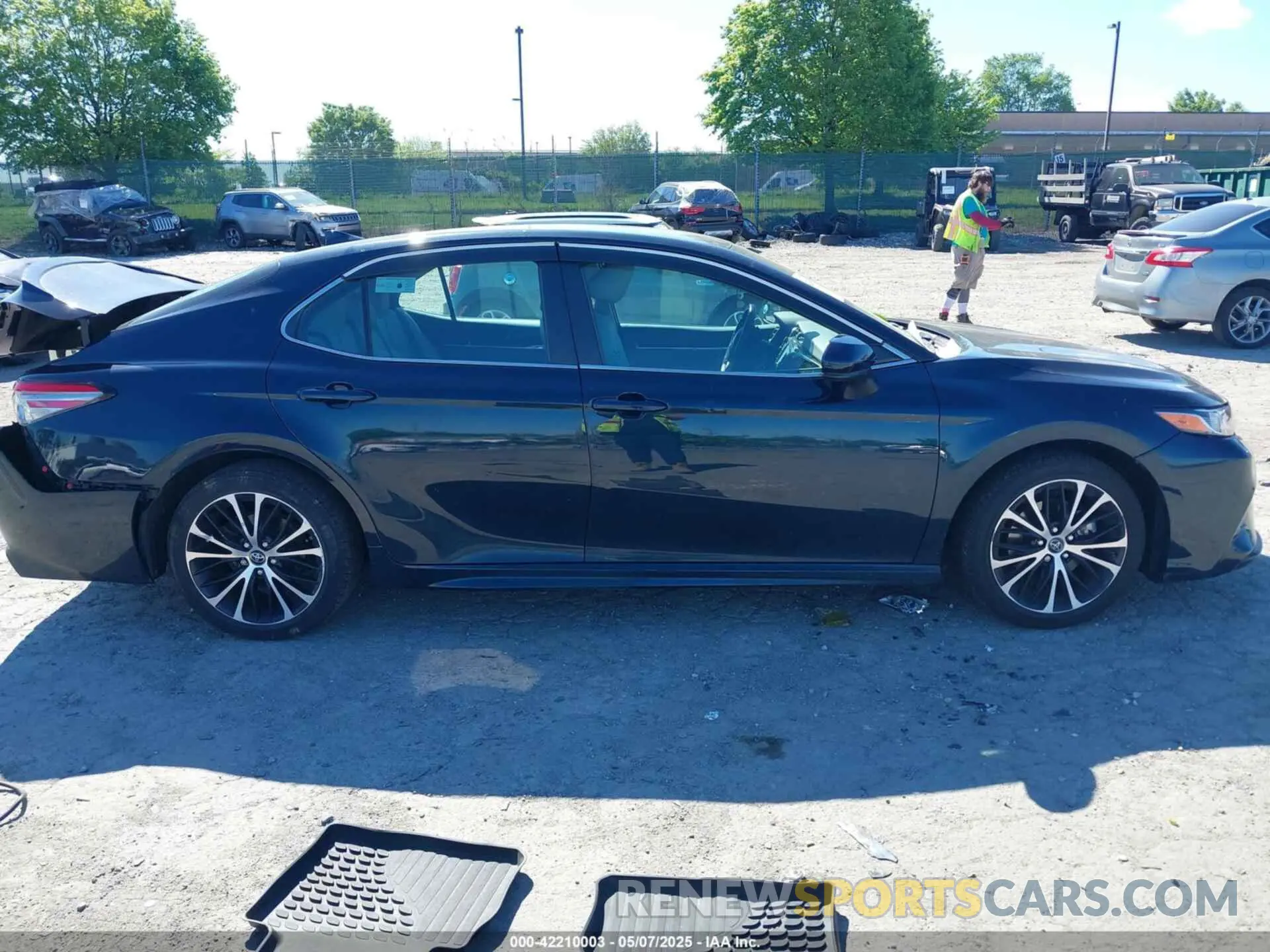 13 fotografías del automóvil dañado 4T1B11HK6KU283500 TOYOTA CAMRY 2019