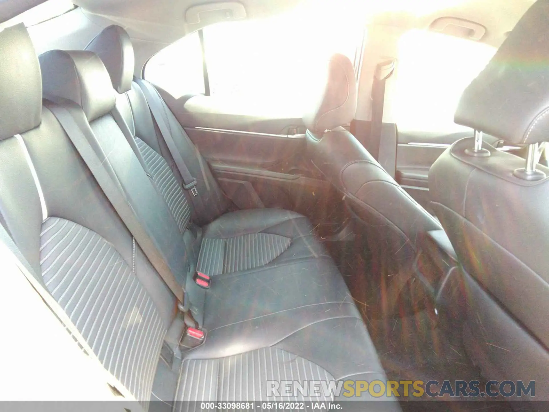 8 fotografías del automóvil dañado 4T1B11HK6KU290852 TOYOTA CAMRY 2019