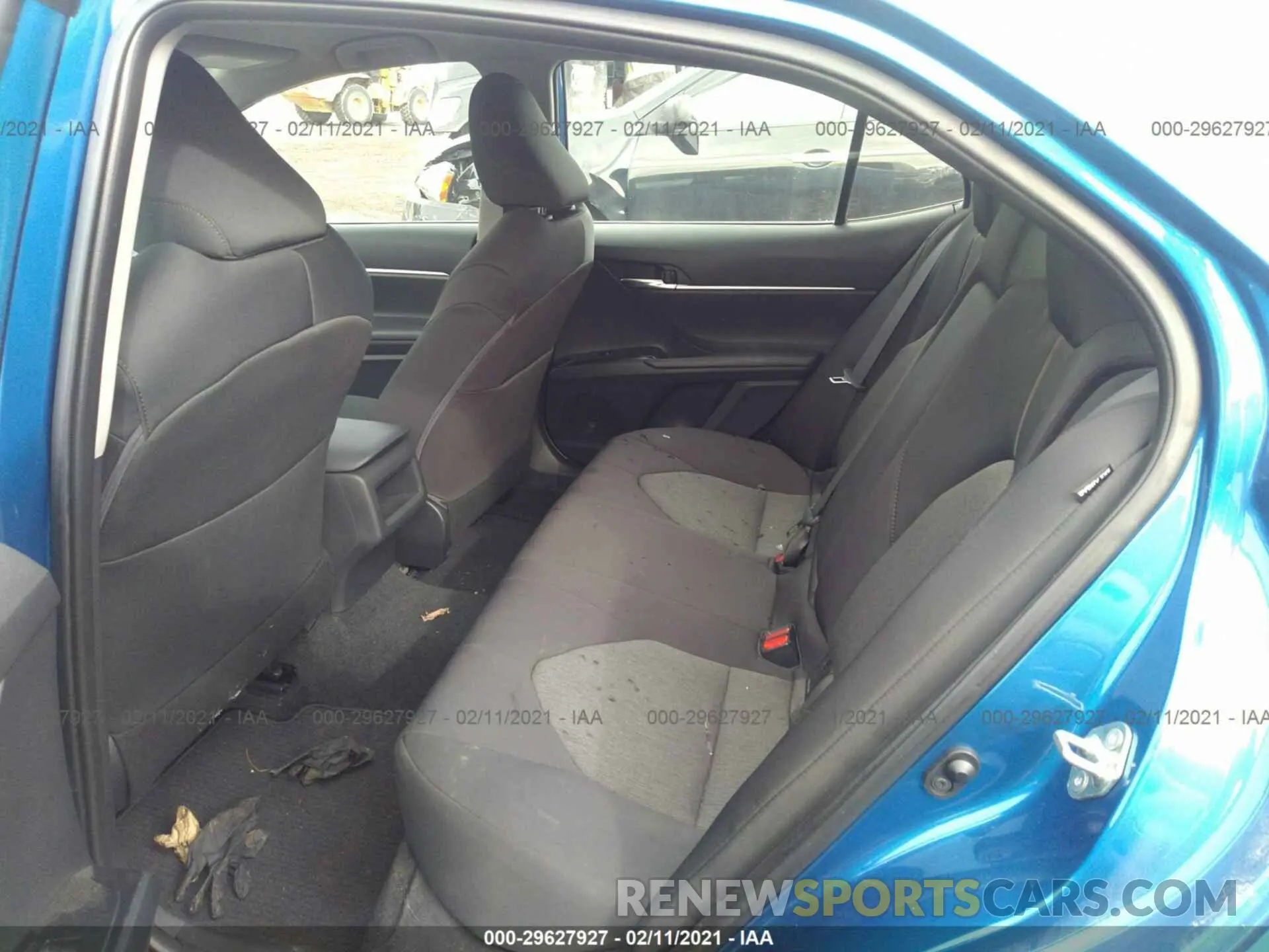 8 fotografías del automóvil dañado 4T1B11HK6KU299258 TOYOTA CAMRY 2019