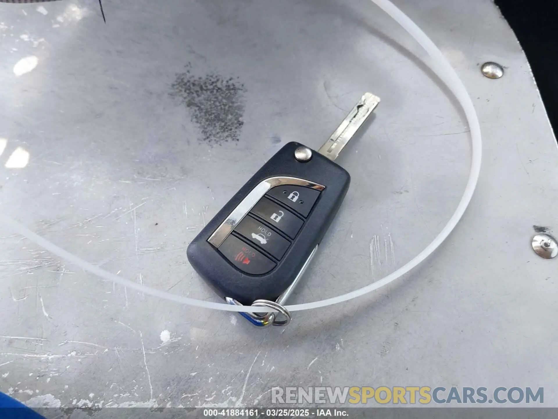 11 fotografías del automóvil dañado 4T1B11HK6KU684612 TOYOTA CAMRY 2019