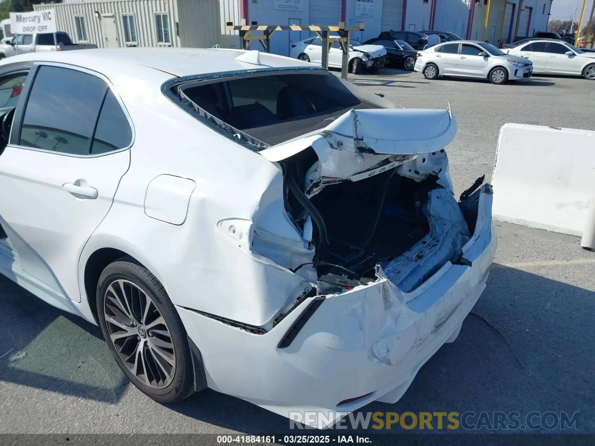 6 fotografías del automóvil dañado 4T1B11HK6KU684612 TOYOTA CAMRY 2019