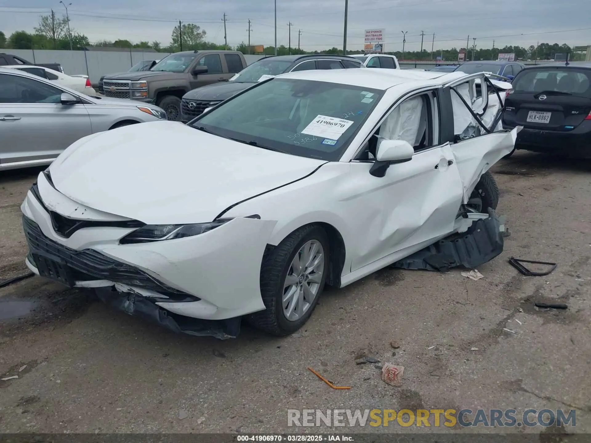 2 fotografías del automóvil dañado 4T1B11HK6KU685386 TOYOTA CAMRY 2019