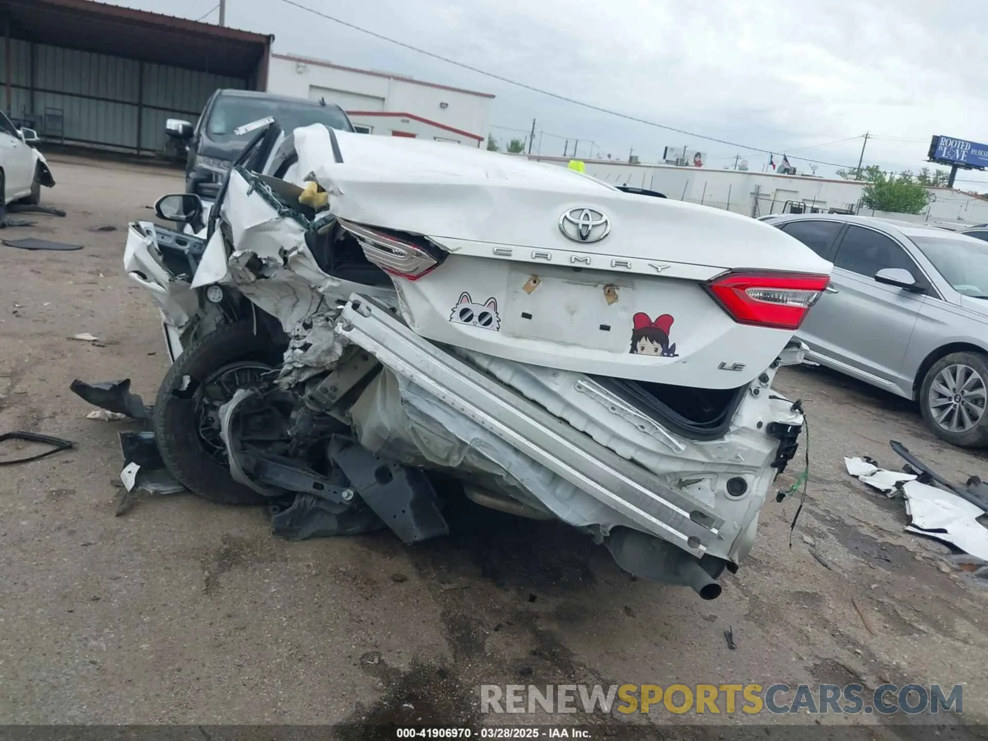 6 fotografías del automóvil dañado 4T1B11HK6KU685386 TOYOTA CAMRY 2019