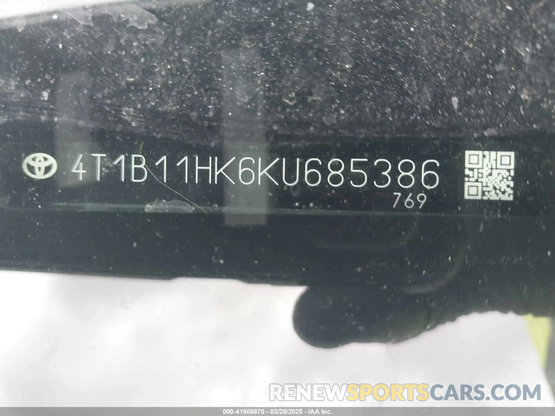 9 fotografías del automóvil dañado 4T1B11HK6KU685386 TOYOTA CAMRY 2019