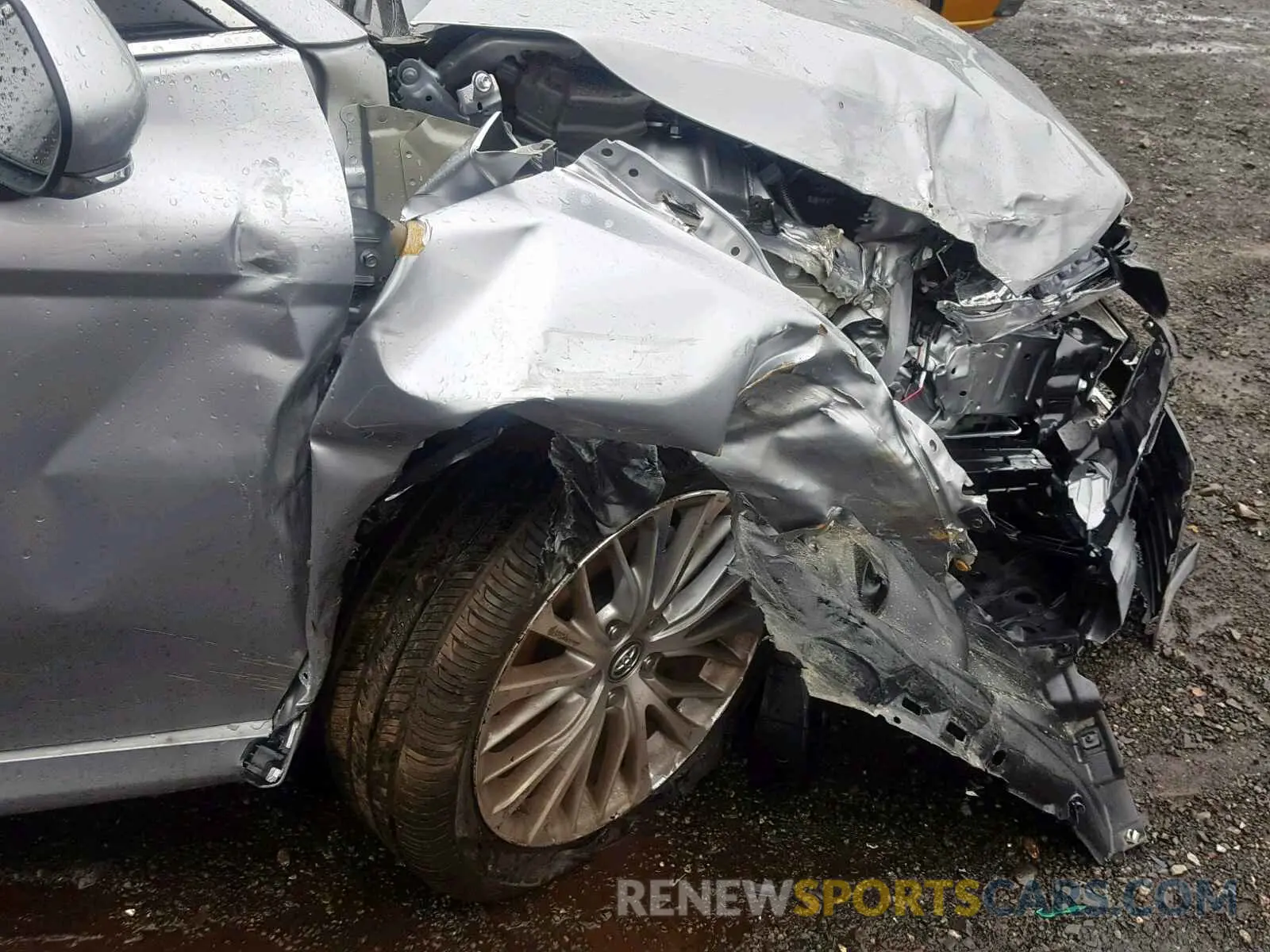 9 fotografías del automóvil dañado 4T1B11HK6KU703496 TOYOTA CAMRY 2019