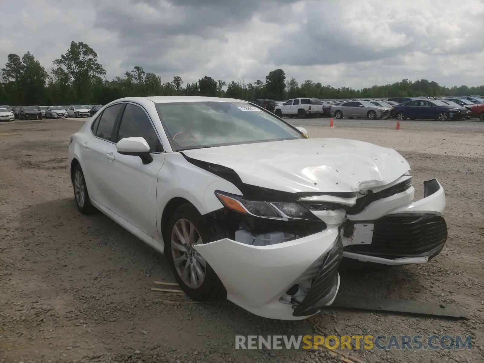 1 fotografías del automóvil dañado 4T1B11HK6KU721044 TOYOTA CAMRY 2019