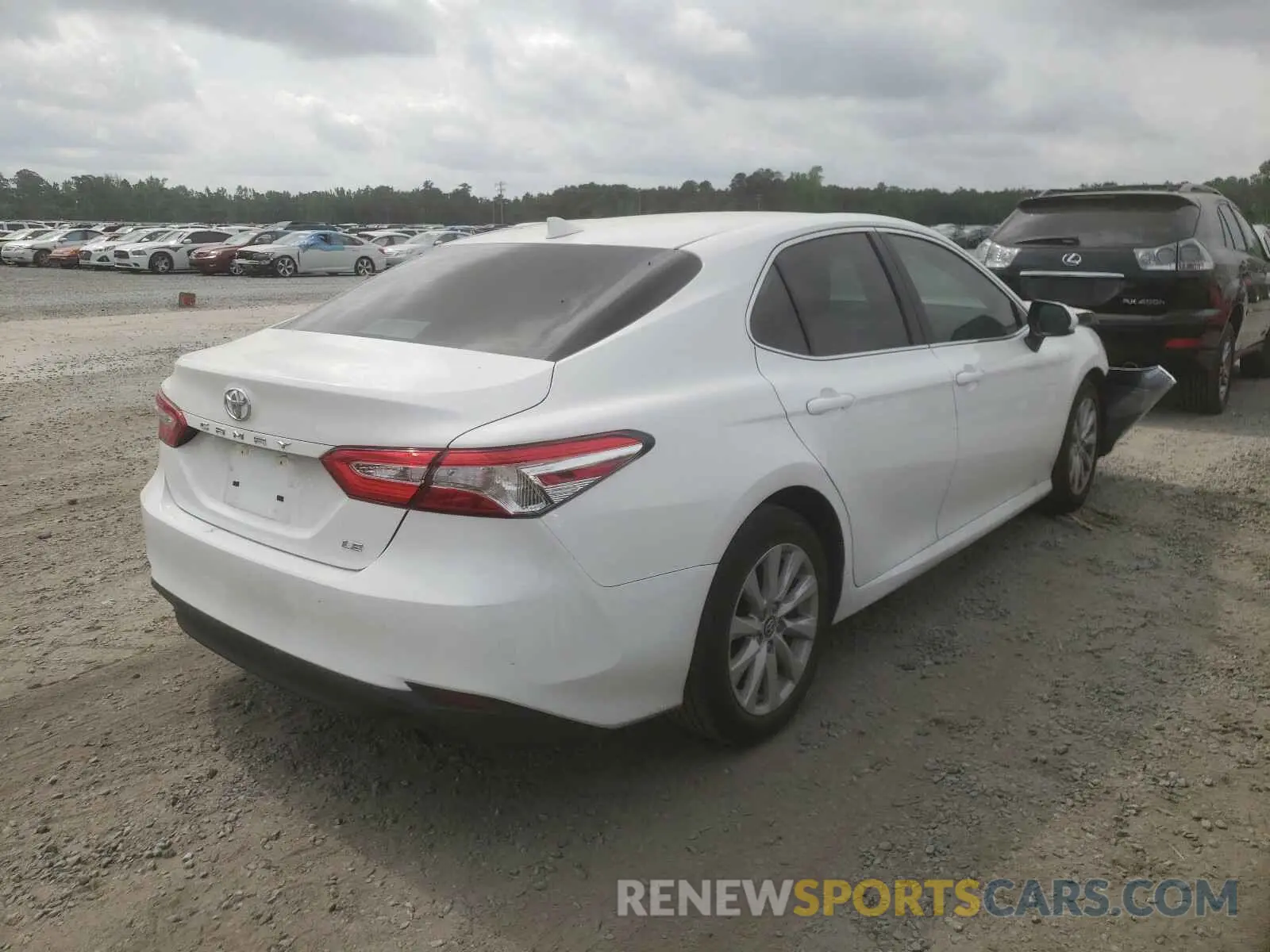 4 fotografías del automóvil dañado 4T1B11HK6KU721044 TOYOTA CAMRY 2019