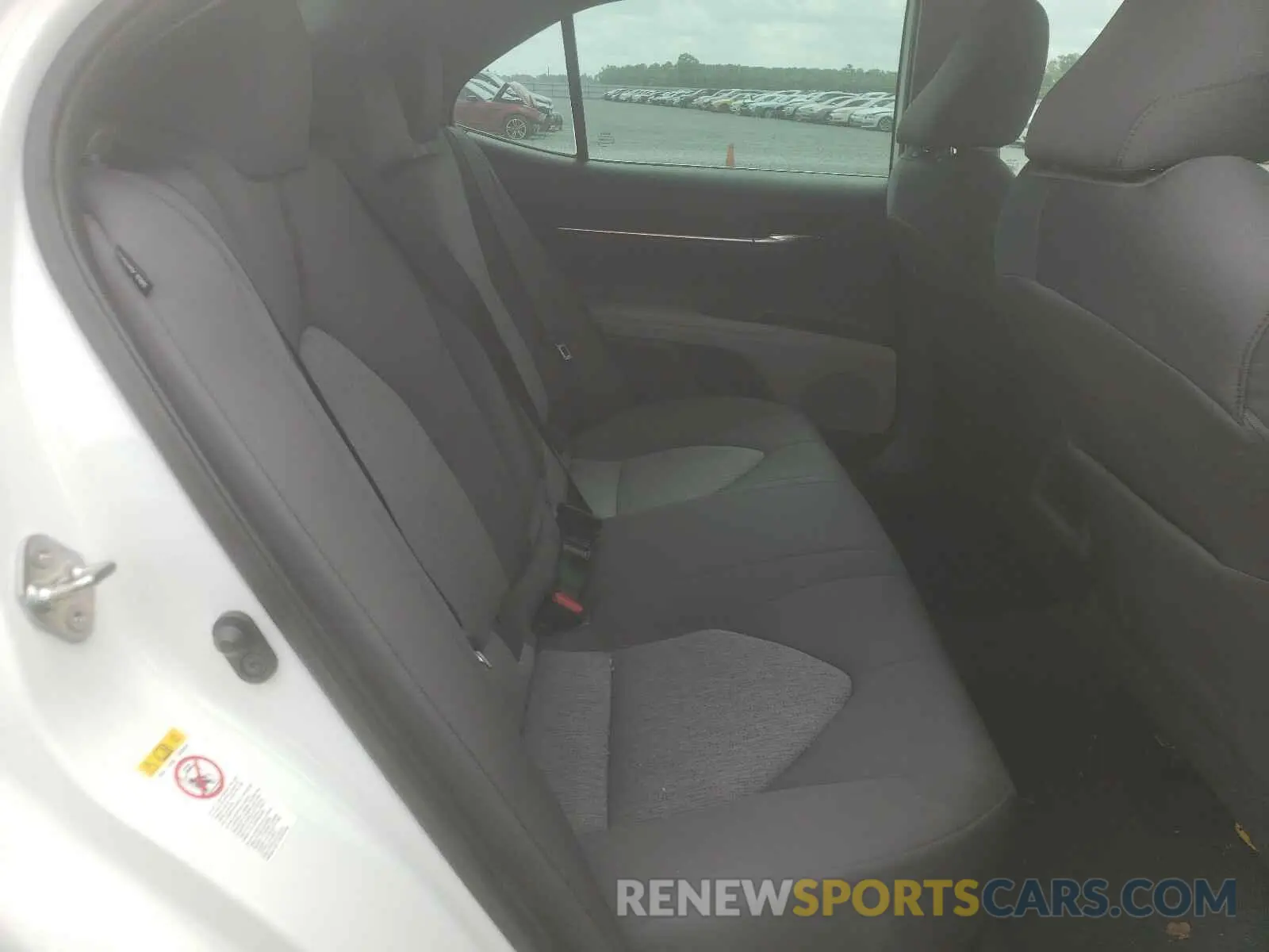 6 fotografías del automóvil dañado 4T1B11HK6KU721044 TOYOTA CAMRY 2019