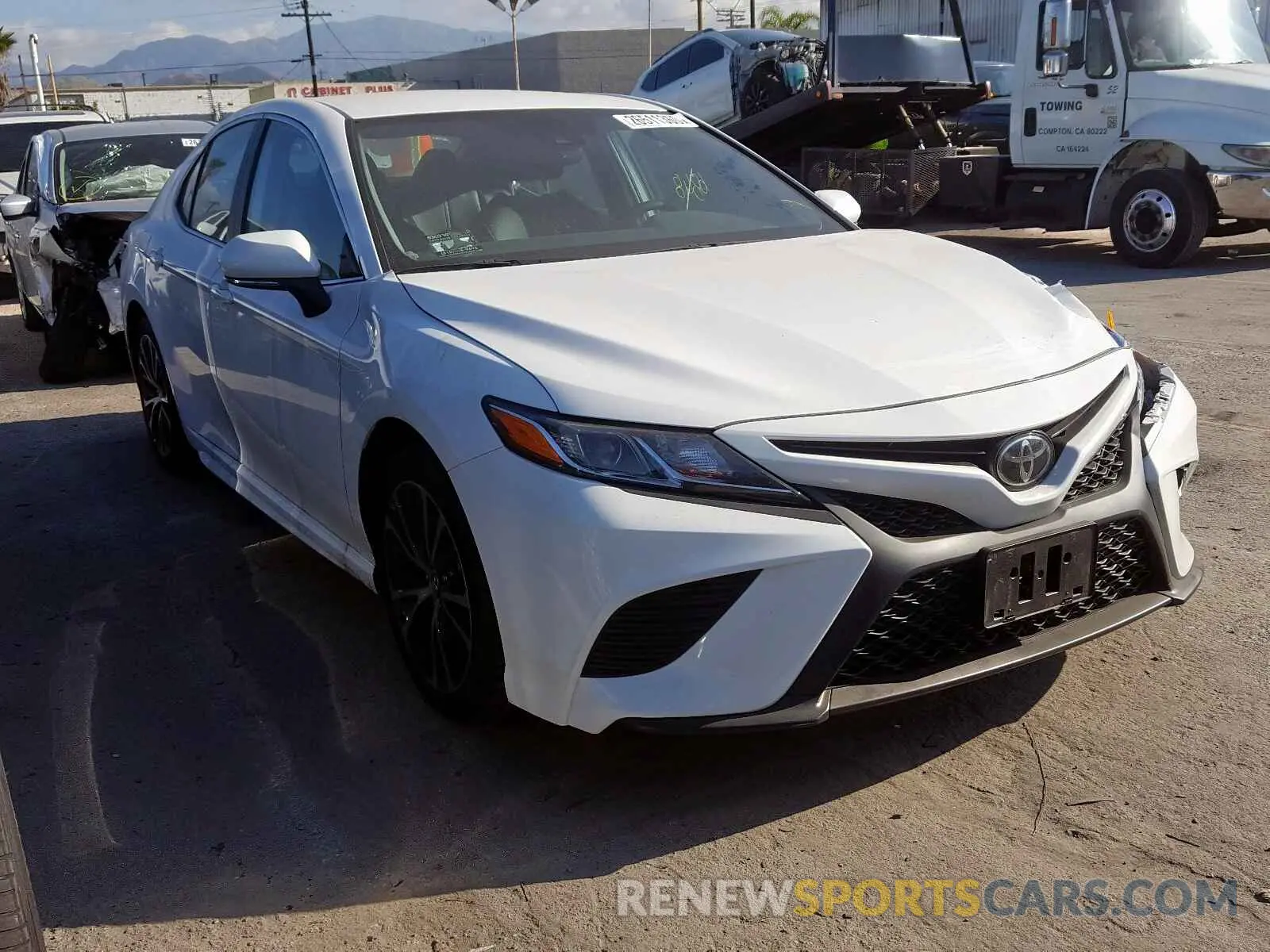 1 fotografías del automóvil dañado 4T1B11HK6KU725854 TOYOTA CAMRY 2019
