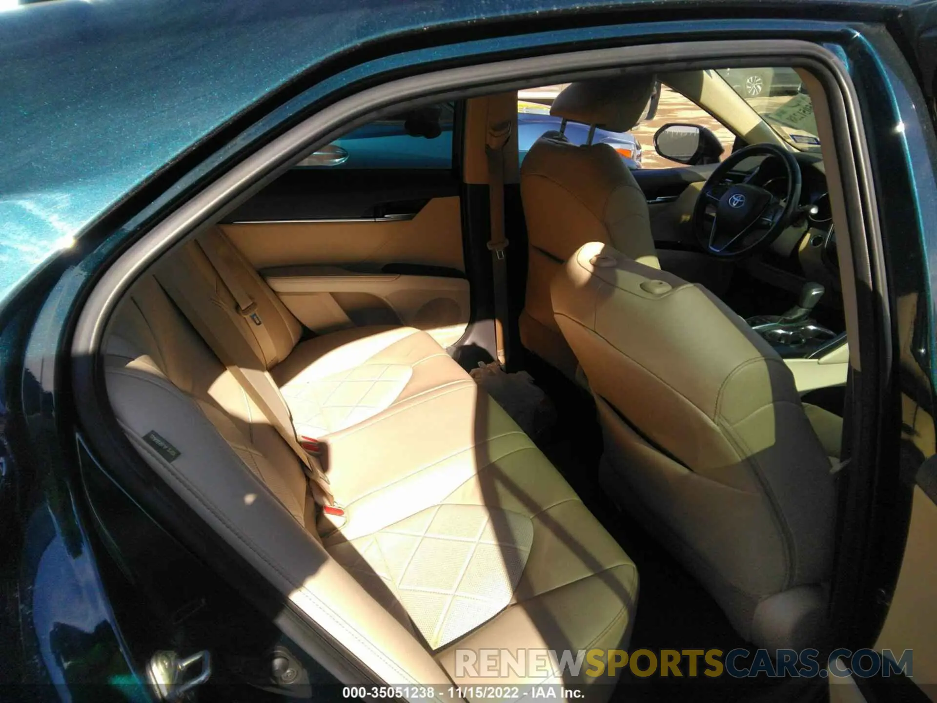 8 fotografías del automóvil dañado 4T1B11HK6KU726499 TOYOTA CAMRY 2019