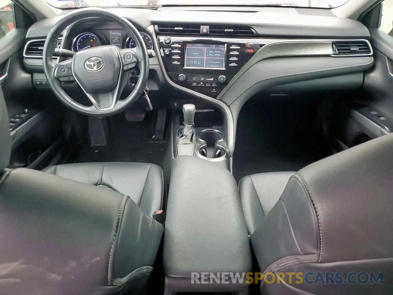 8 fotografías del automóvil dañado 4T1B11HK6KU726678 TOYOTA CAMRY 2019