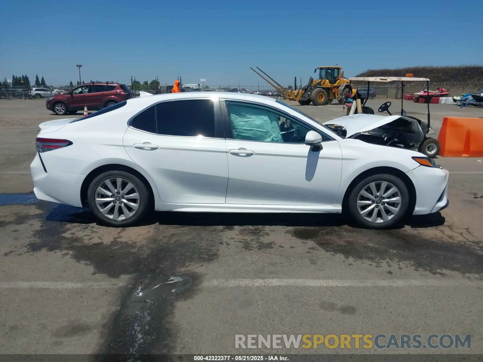 14 fotografías del automóvil dañado 4T1B11HK6KU730164 TOYOTA CAMRY 2019