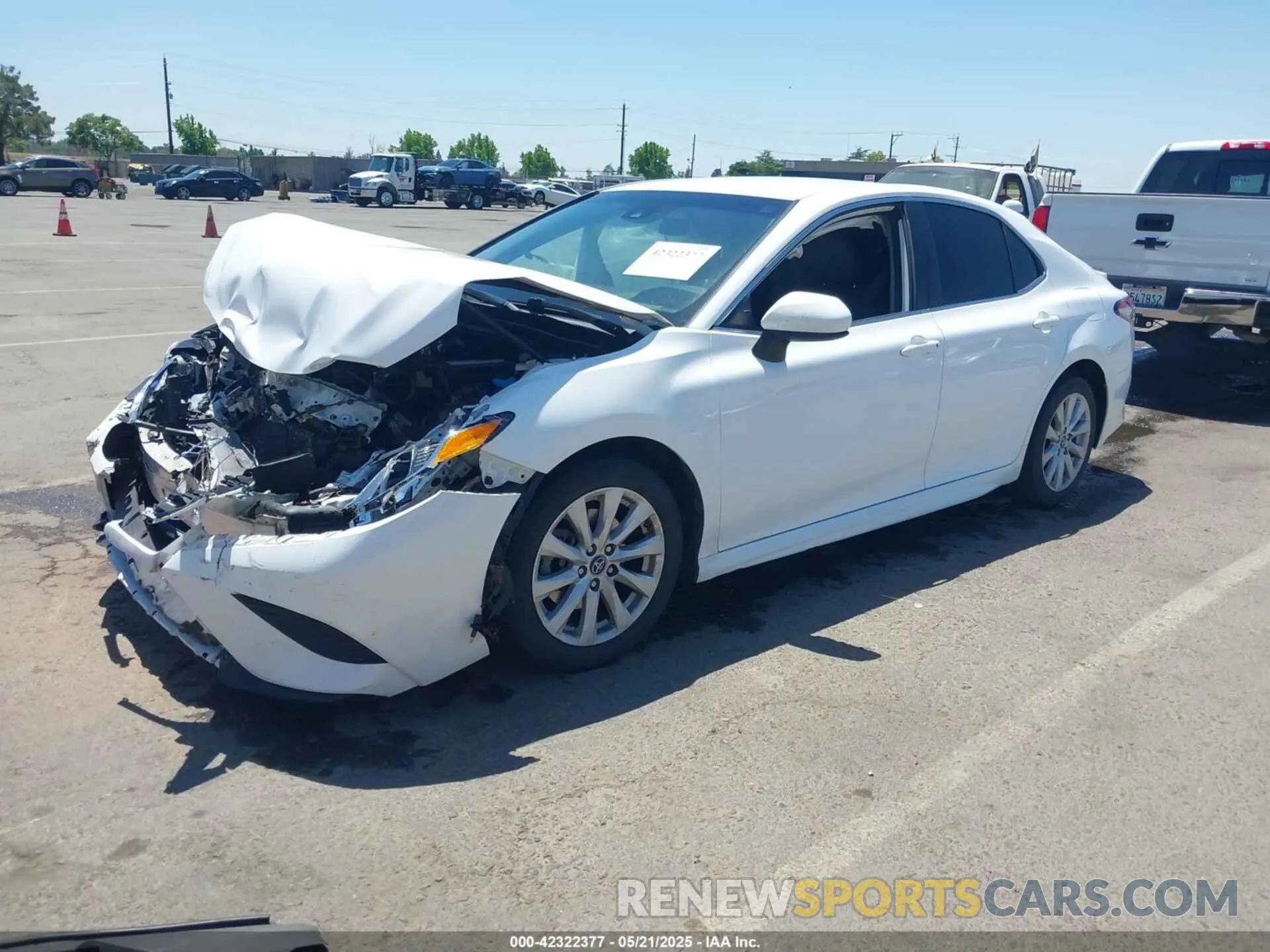 2 fotografías del automóvil dañado 4T1B11HK6KU730164 TOYOTA CAMRY 2019