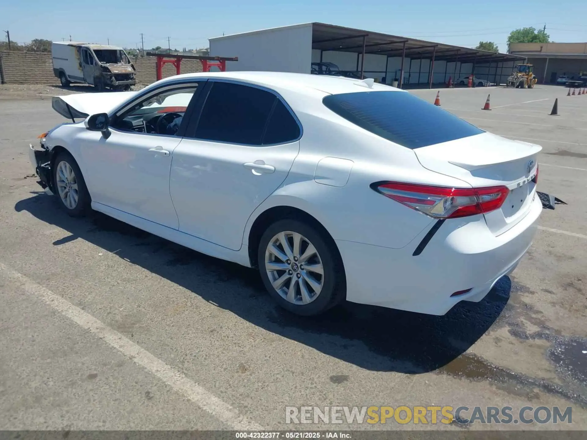 3 fotografías del automóvil dañado 4T1B11HK6KU730164 TOYOTA CAMRY 2019
