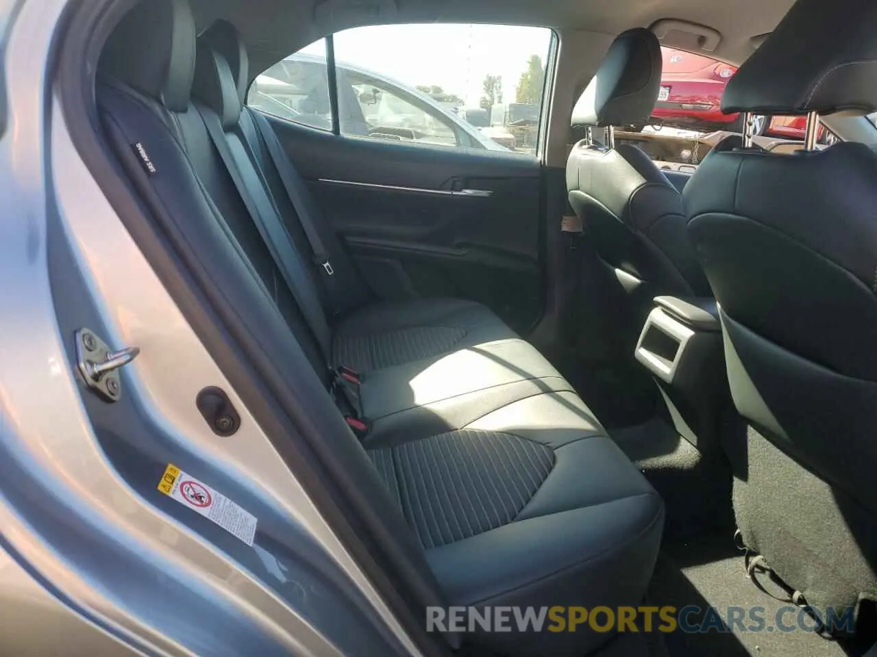 10 fotografías del automóvil dañado 4T1B11HK6KU735784 TOYOTA CAMRY 2019