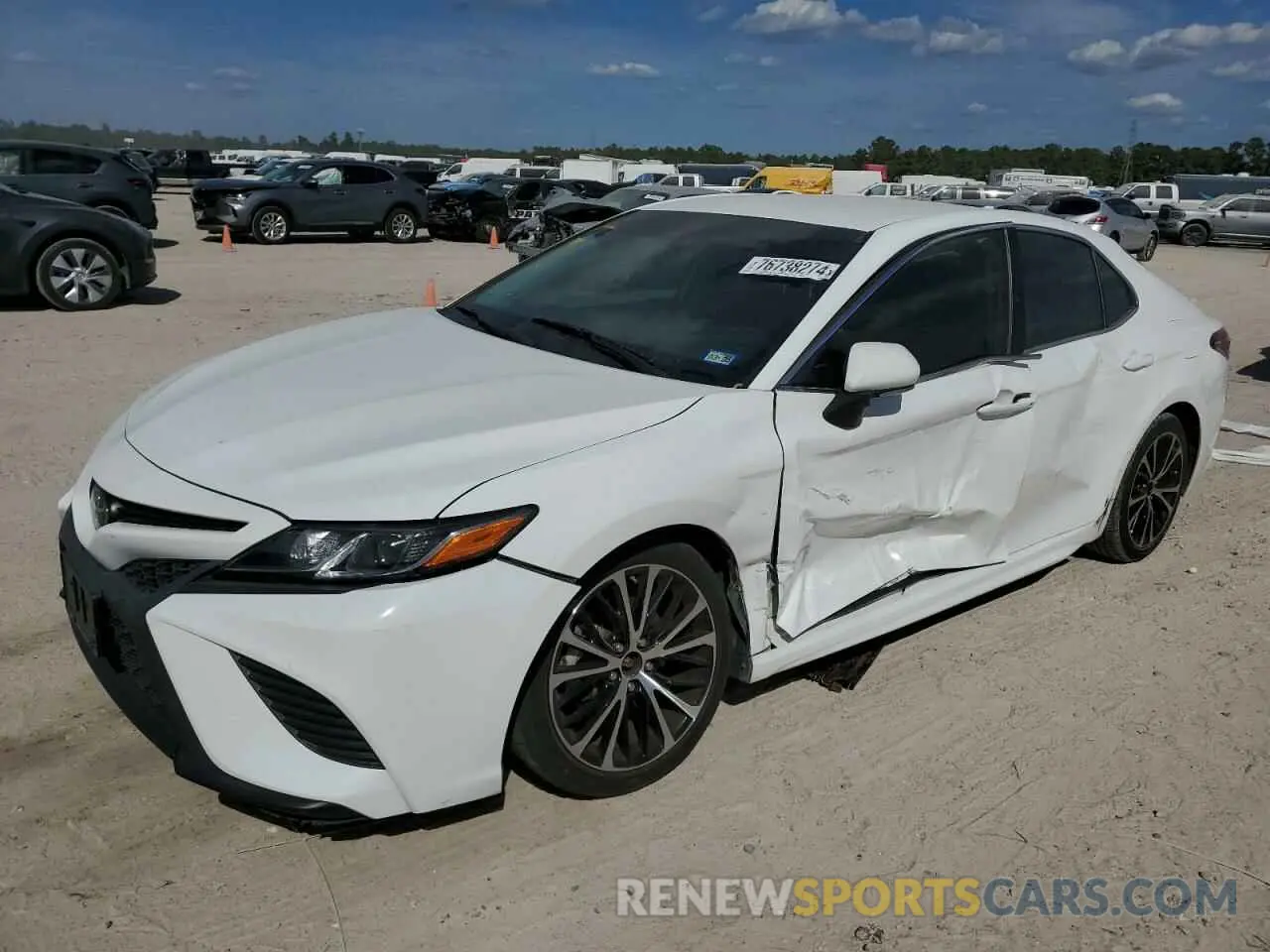 1 fotografías del automóvil dañado 4T1B11HK6KU743657 TOYOTA CAMRY 2019
