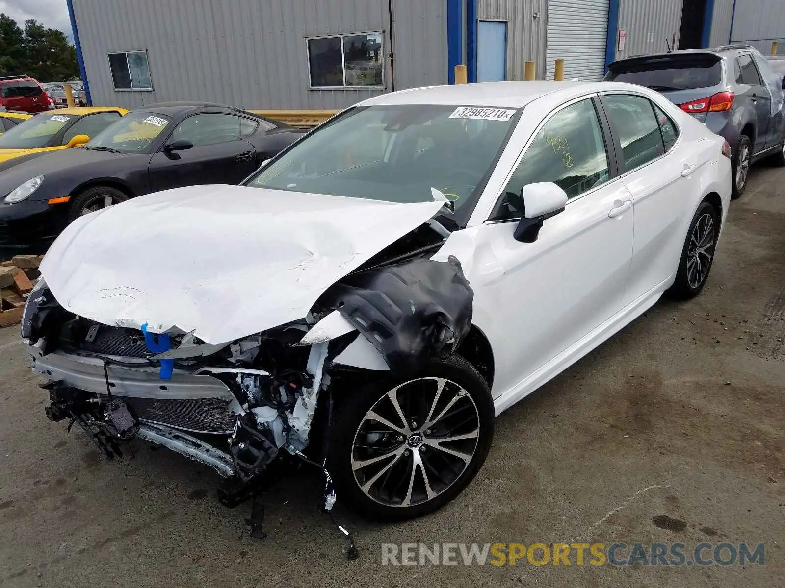 2 fotografías del automóvil dañado 4T1B11HK6KU754304 TOYOTA CAMRY 2019