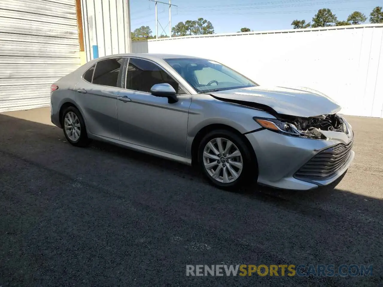 4 fotografías del automóvil dañado 4T1B11HK6KU754643 TOYOTA CAMRY 2019