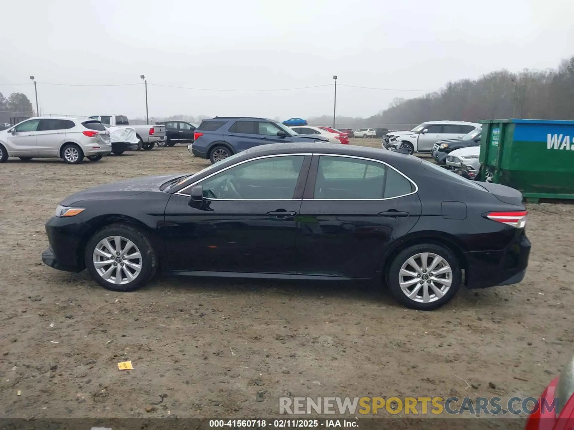 14 fotografías del automóvil dañado 4T1B11HK6KU755355 TOYOTA CAMRY 2019