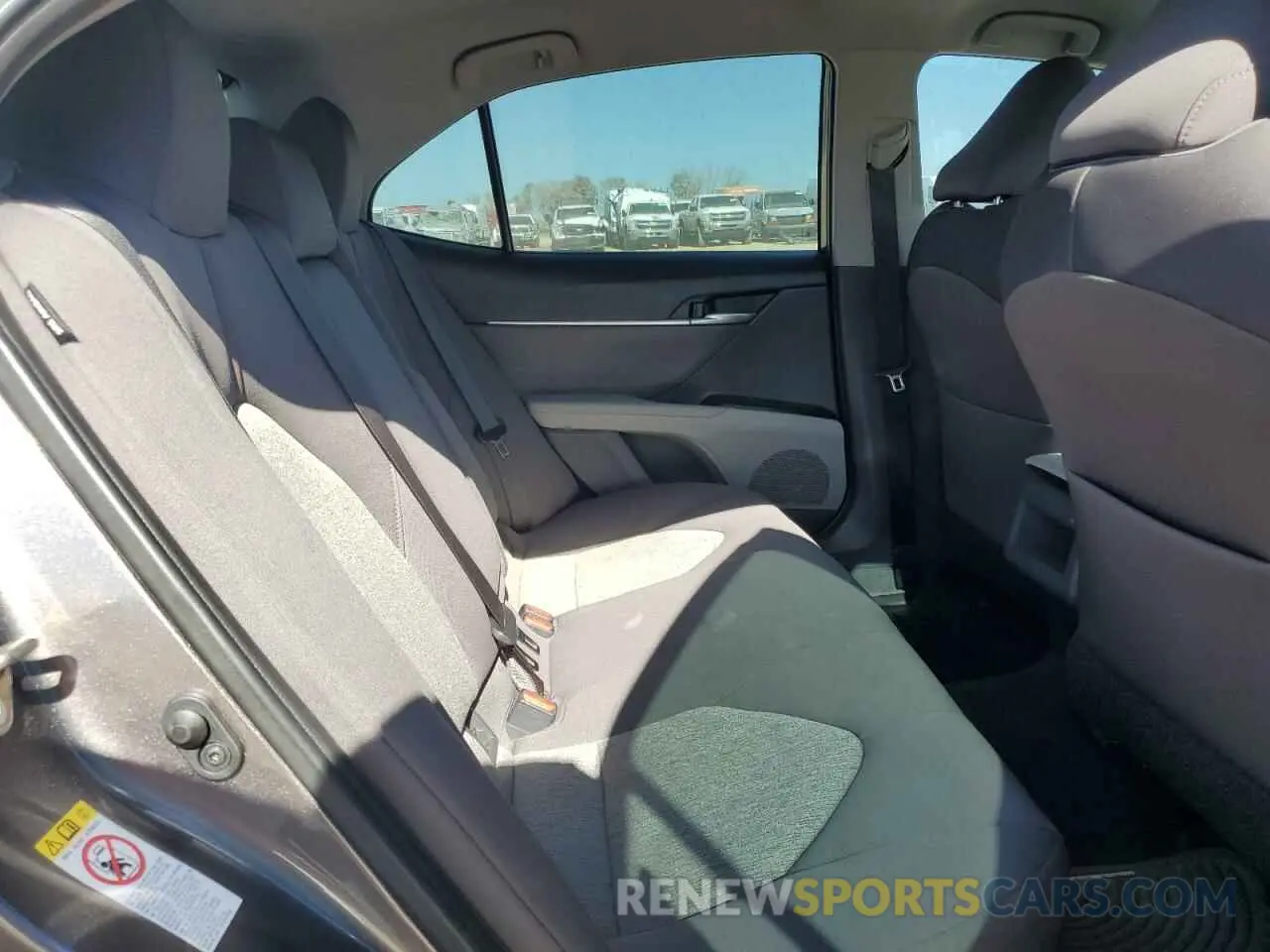 10 fotografías del automóvil dañado 4T1B11HK6KU758269 TOYOTA CAMRY 2019