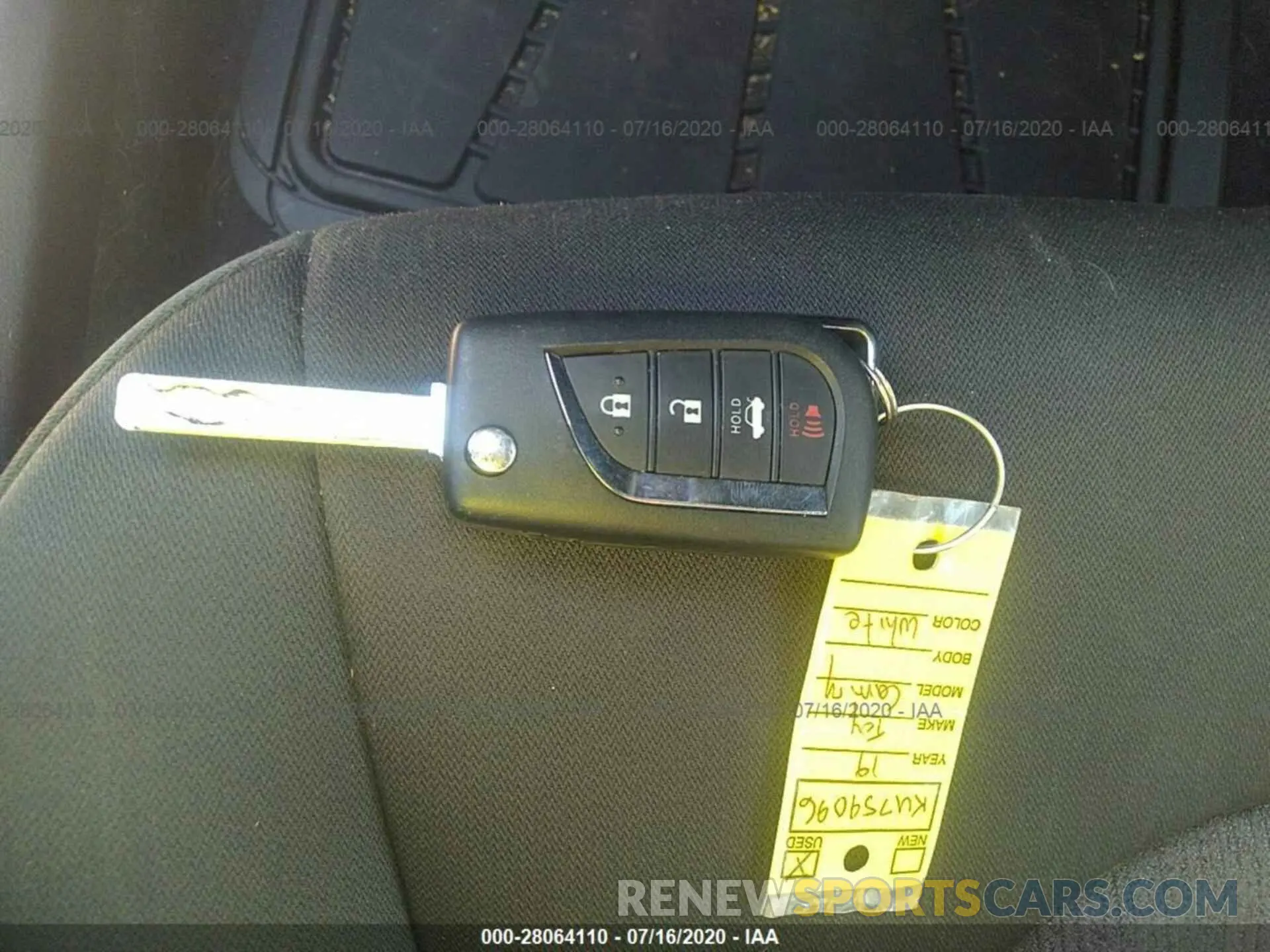11 fotografías del automóvil dañado 4T1B11HK6KU759096 TOYOTA CAMRY 2019