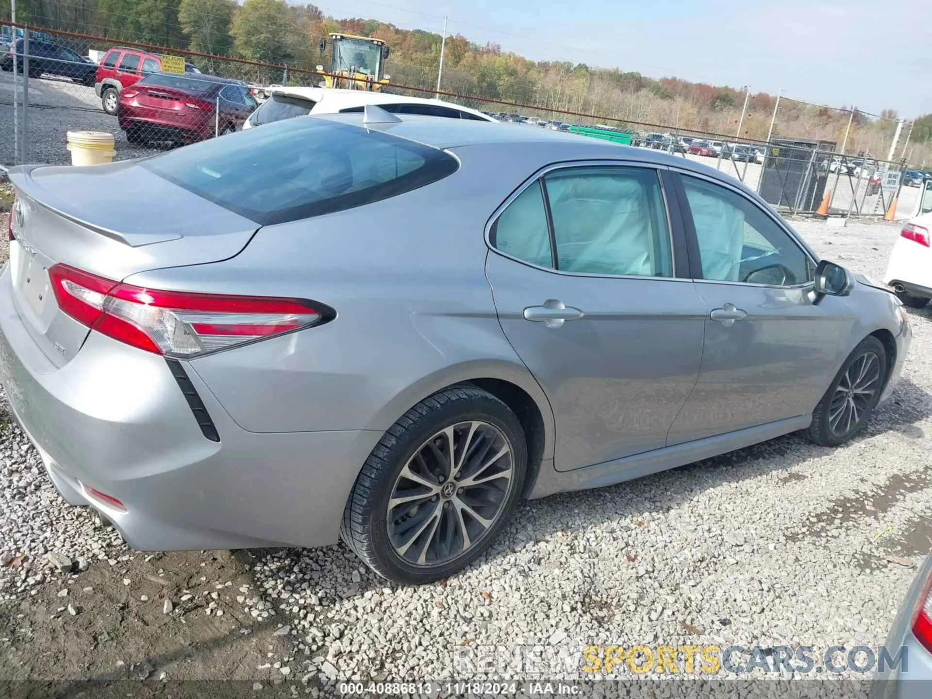 13 fotografías del automóvil dañado 4T1B11HK6KU759275 TOYOTA CAMRY 2019