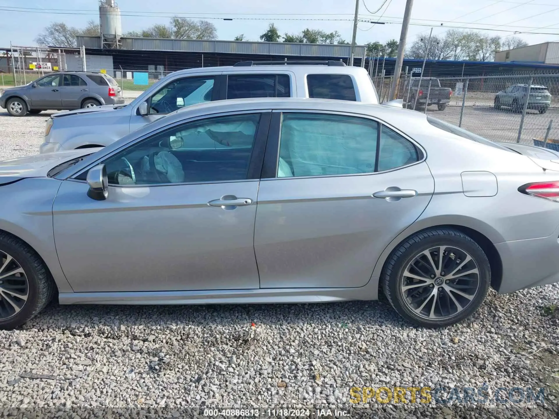 14 fotografías del automóvil dañado 4T1B11HK6KU759275 TOYOTA CAMRY 2019