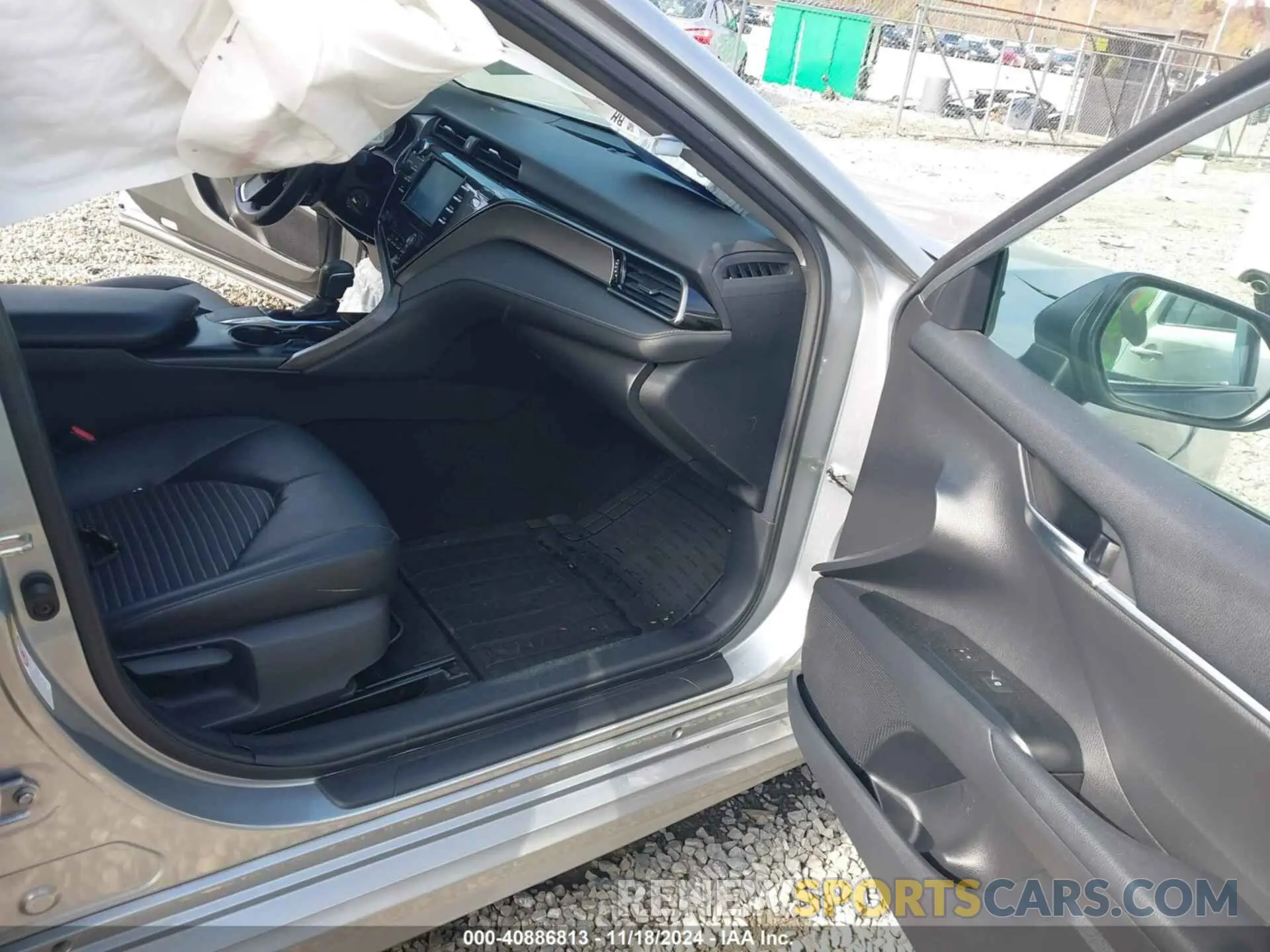 5 fotografías del automóvil dañado 4T1B11HK6KU759275 TOYOTA CAMRY 2019
