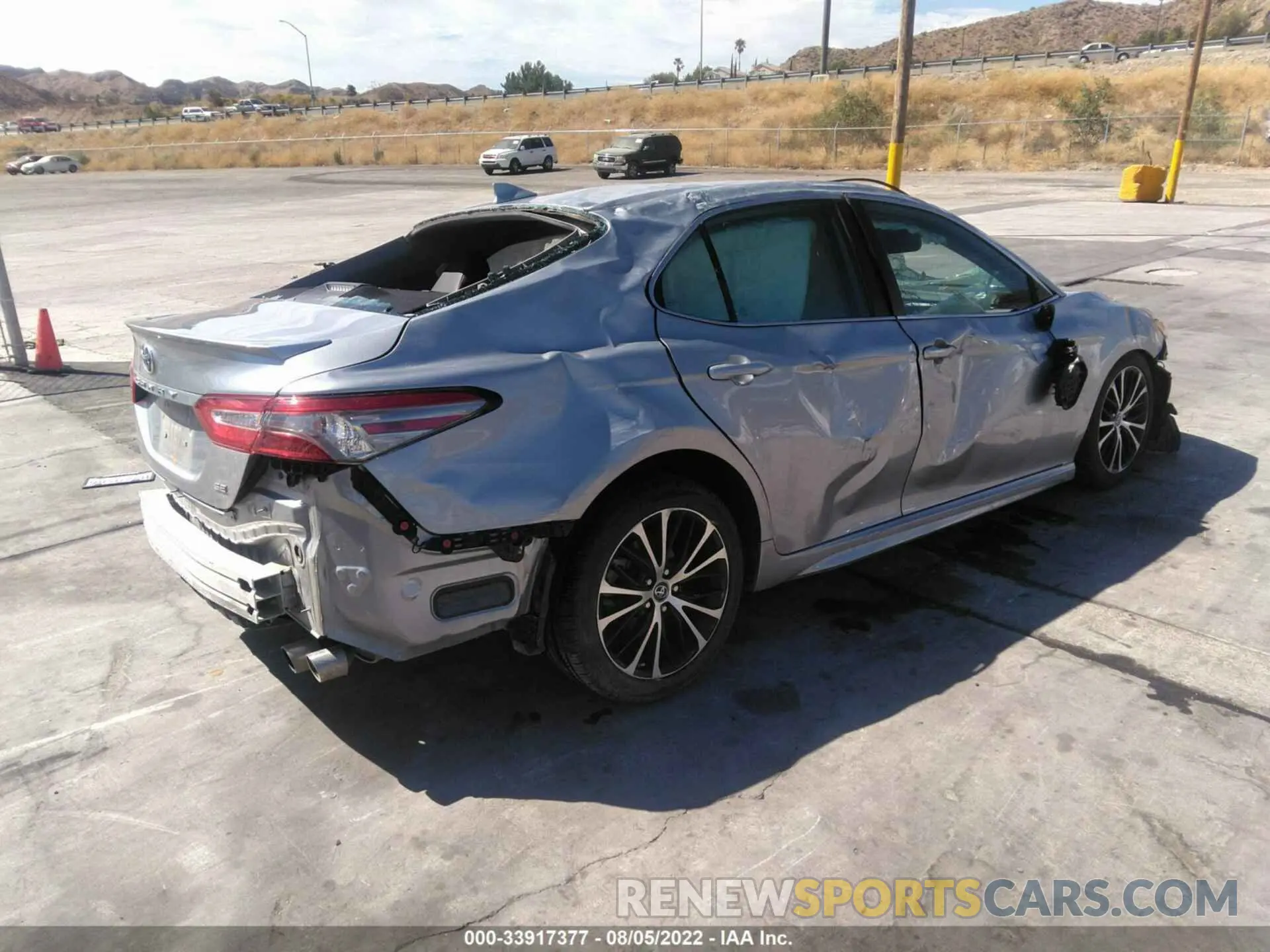 4 fotografías del automóvil dañado 4T1B11HK6KU762709 TOYOTA CAMRY 2019