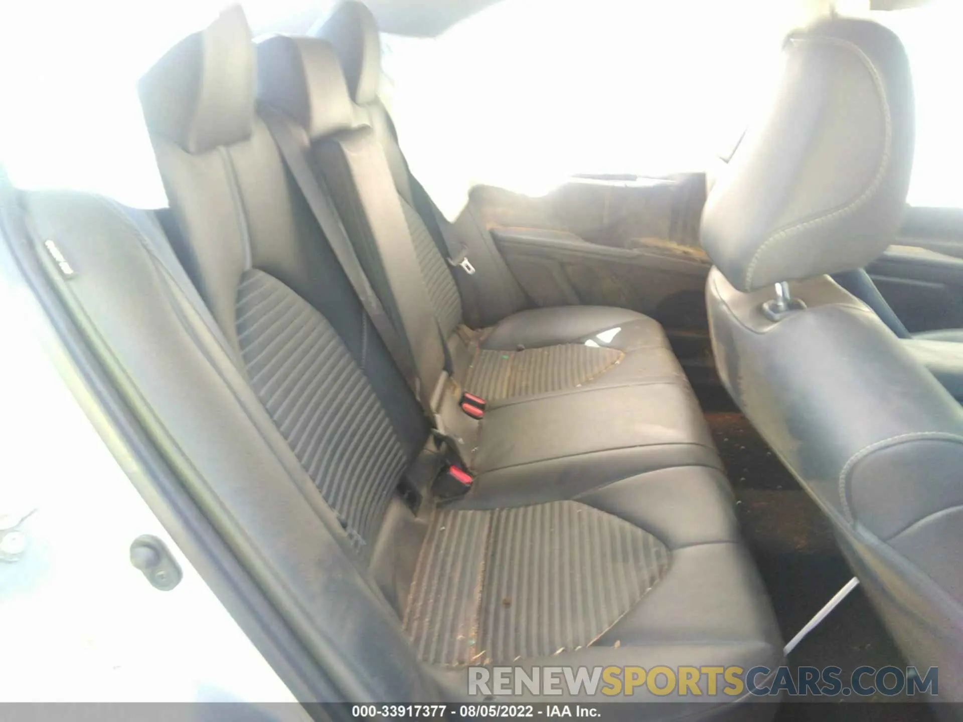 8 fotografías del automóvil dañado 4T1B11HK6KU762709 TOYOTA CAMRY 2019