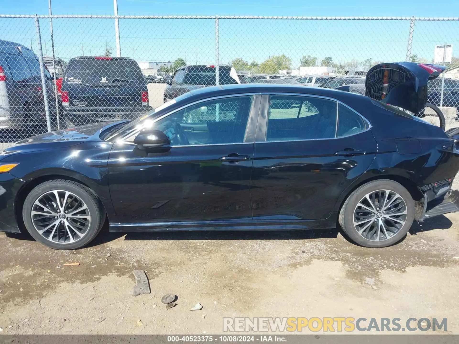 14 fotografías del automóvil dañado 4T1B11HK6KU771409 TOYOTA CAMRY 2019