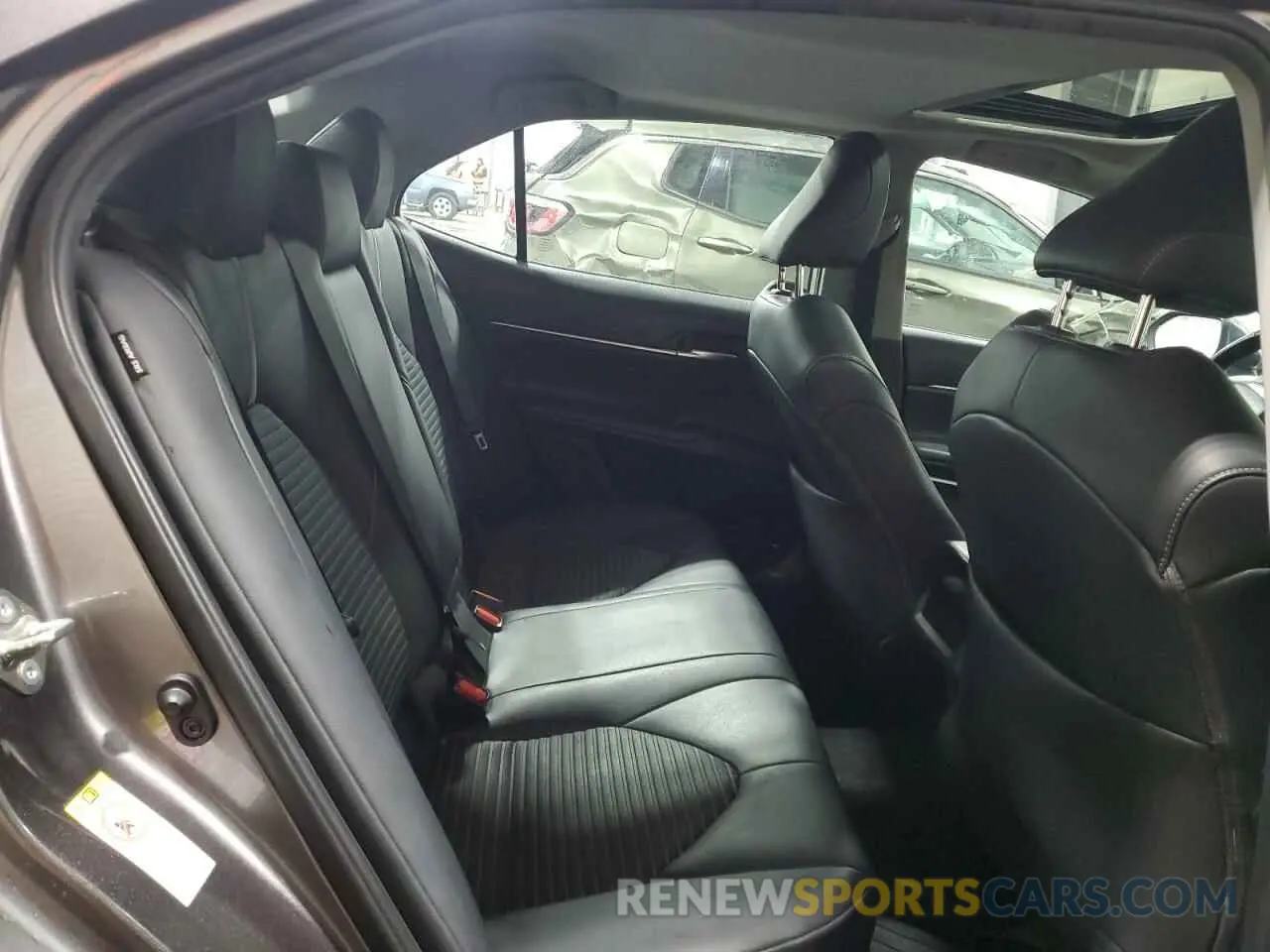 10 fotografías del automóvil dañado 4T1B11HK6KU776156 TOYOTA CAMRY 2019