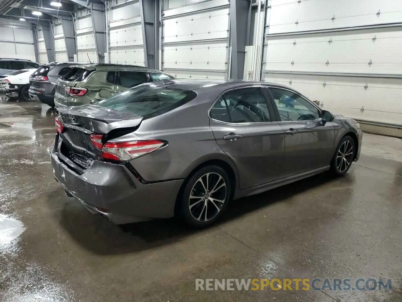 3 fotografías del automóvil dañado 4T1B11HK6KU776156 TOYOTA CAMRY 2019