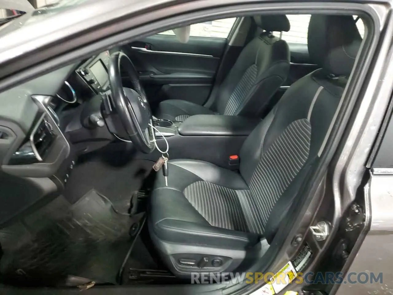 7 fotografías del automóvil dañado 4T1B11HK6KU776156 TOYOTA CAMRY 2019