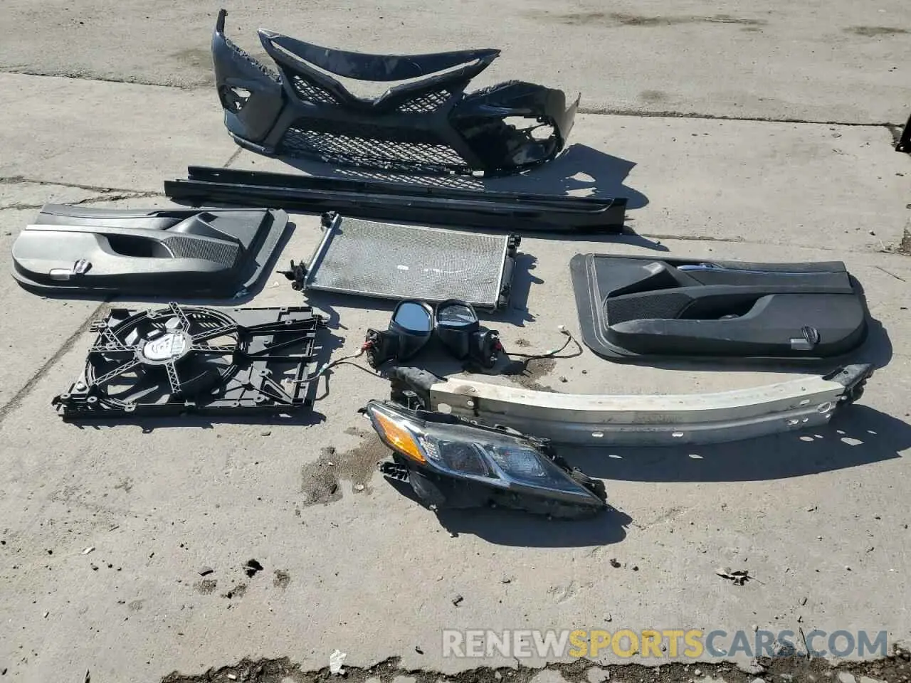 12 fotografías del automóvil dañado 4T1B11HK6KU787352 TOYOTA CAMRY 2019