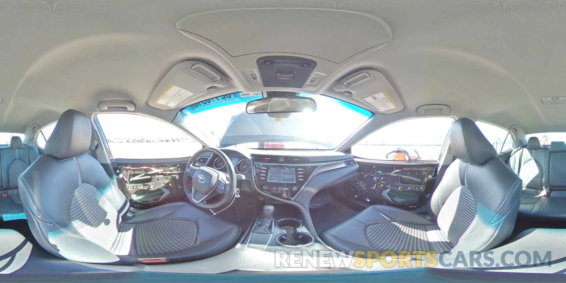 15 fotografías del automóvil dañado 4T1B11HK6KU787352 TOYOTA CAMRY 2019