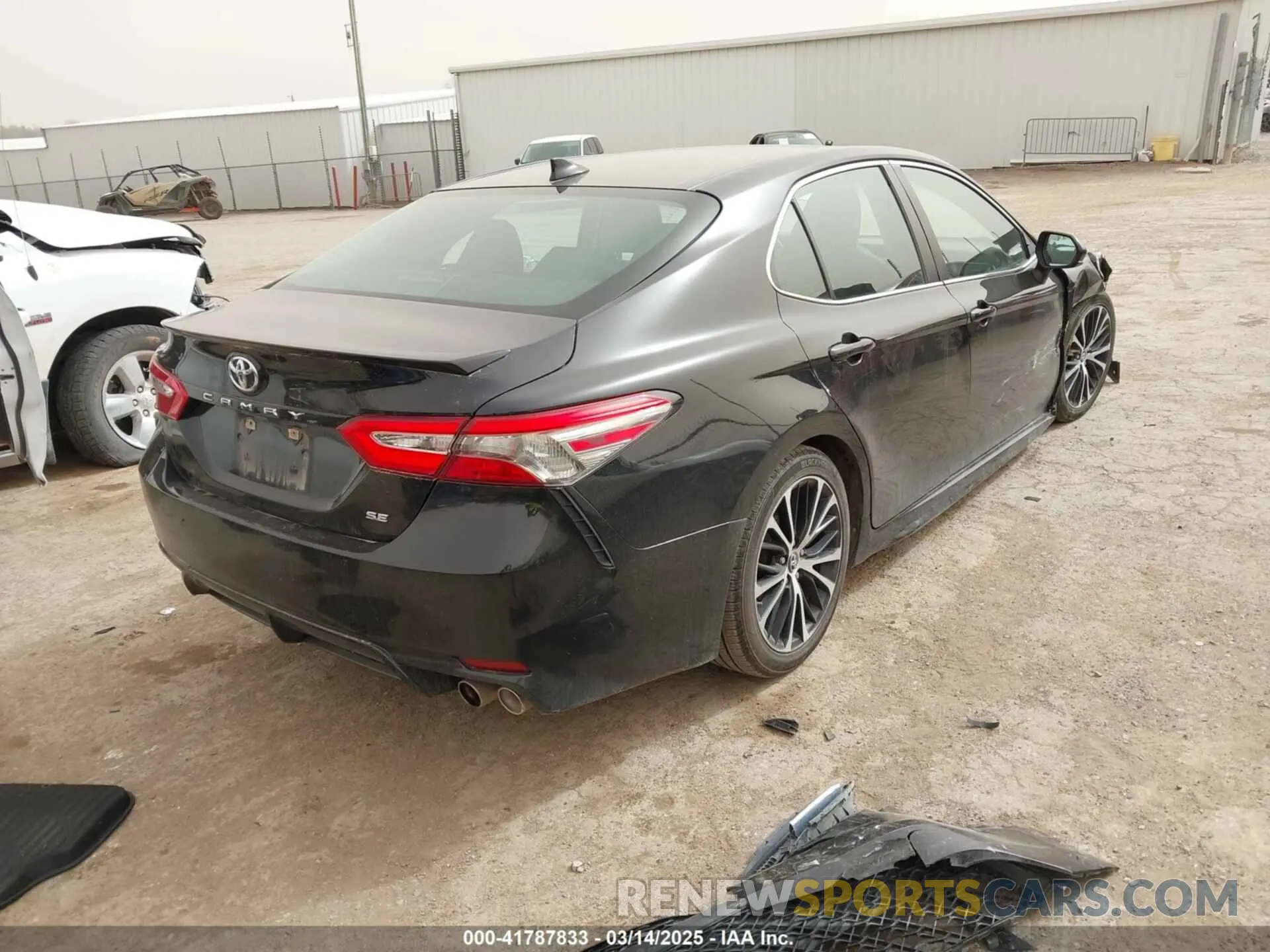 4 fotografías del automóvil dañado 4T1B11HK6KU805252 TOYOTA CAMRY 2019