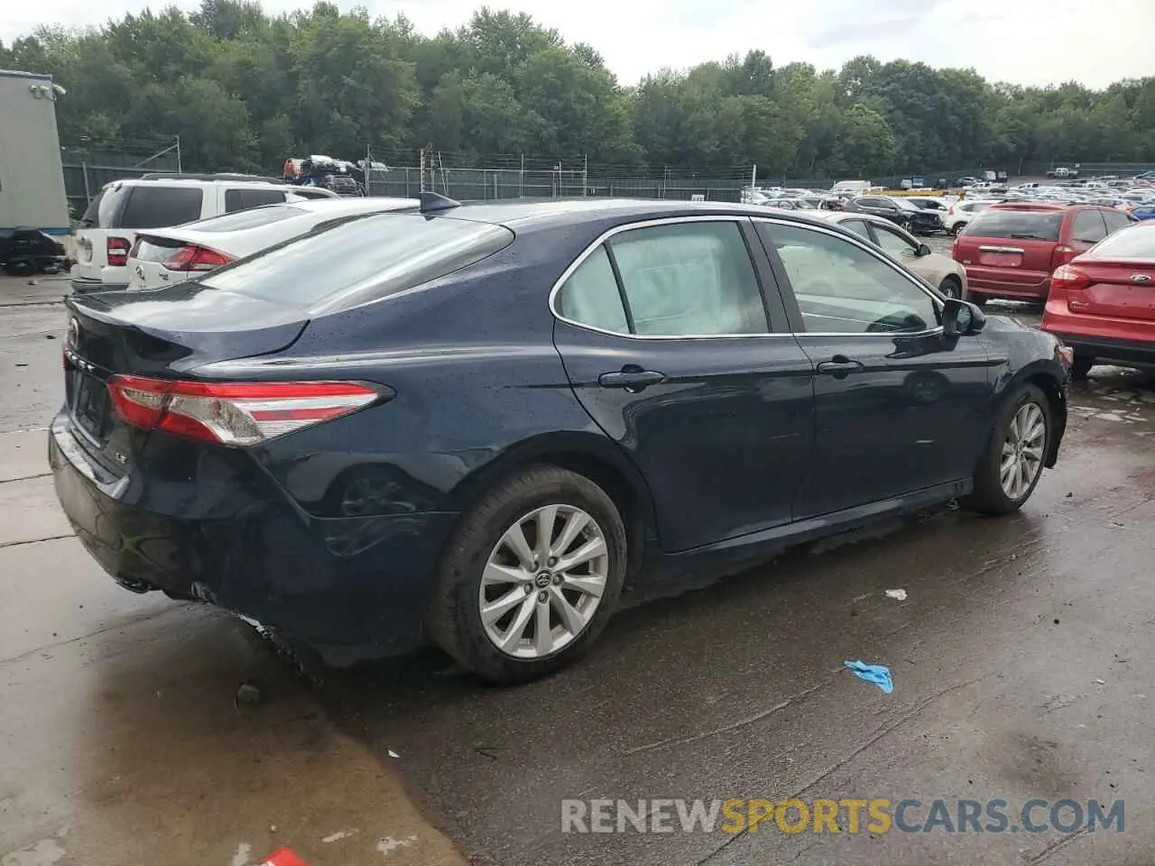 3 fotografías del automóvil dañado 4T1B11HK6KU811469 TOYOTA CAMRY 2019