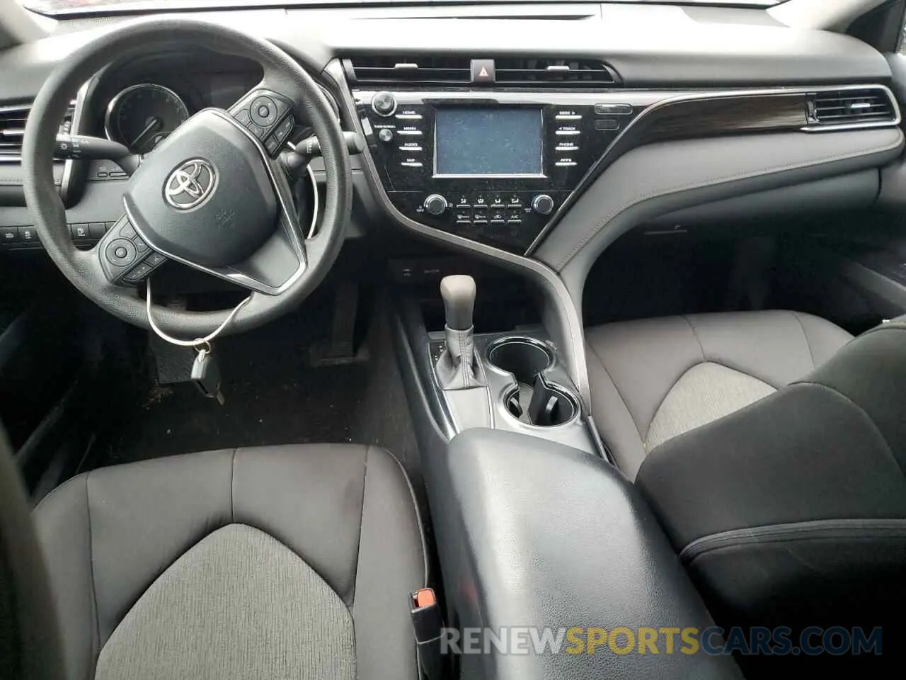 8 fotografías del automóvil dañado 4T1B11HK6KU811469 TOYOTA CAMRY 2019