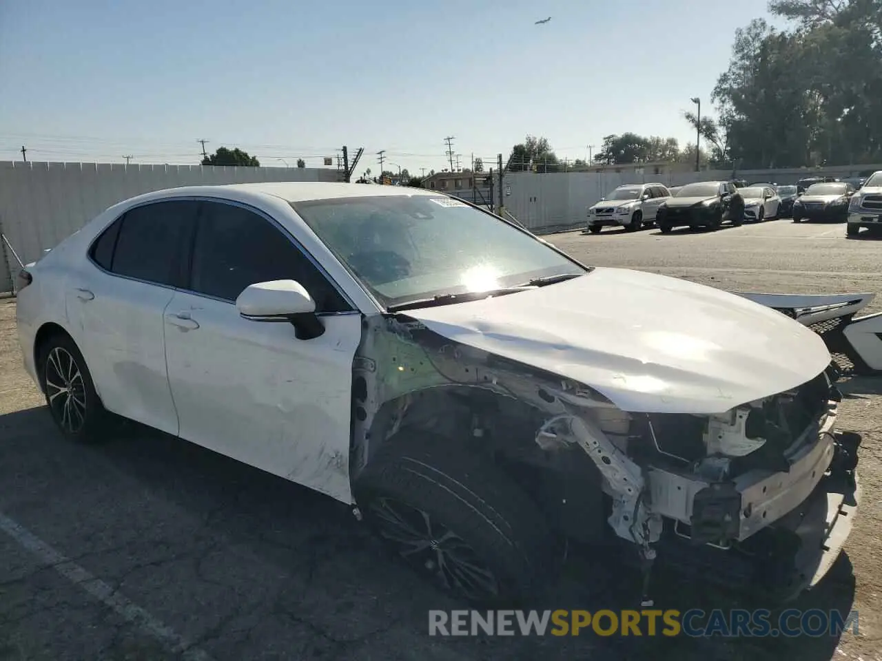 4 fotografías del automóvil dañado 4T1B11HK6KU841118 TOYOTA CAMRY 2019